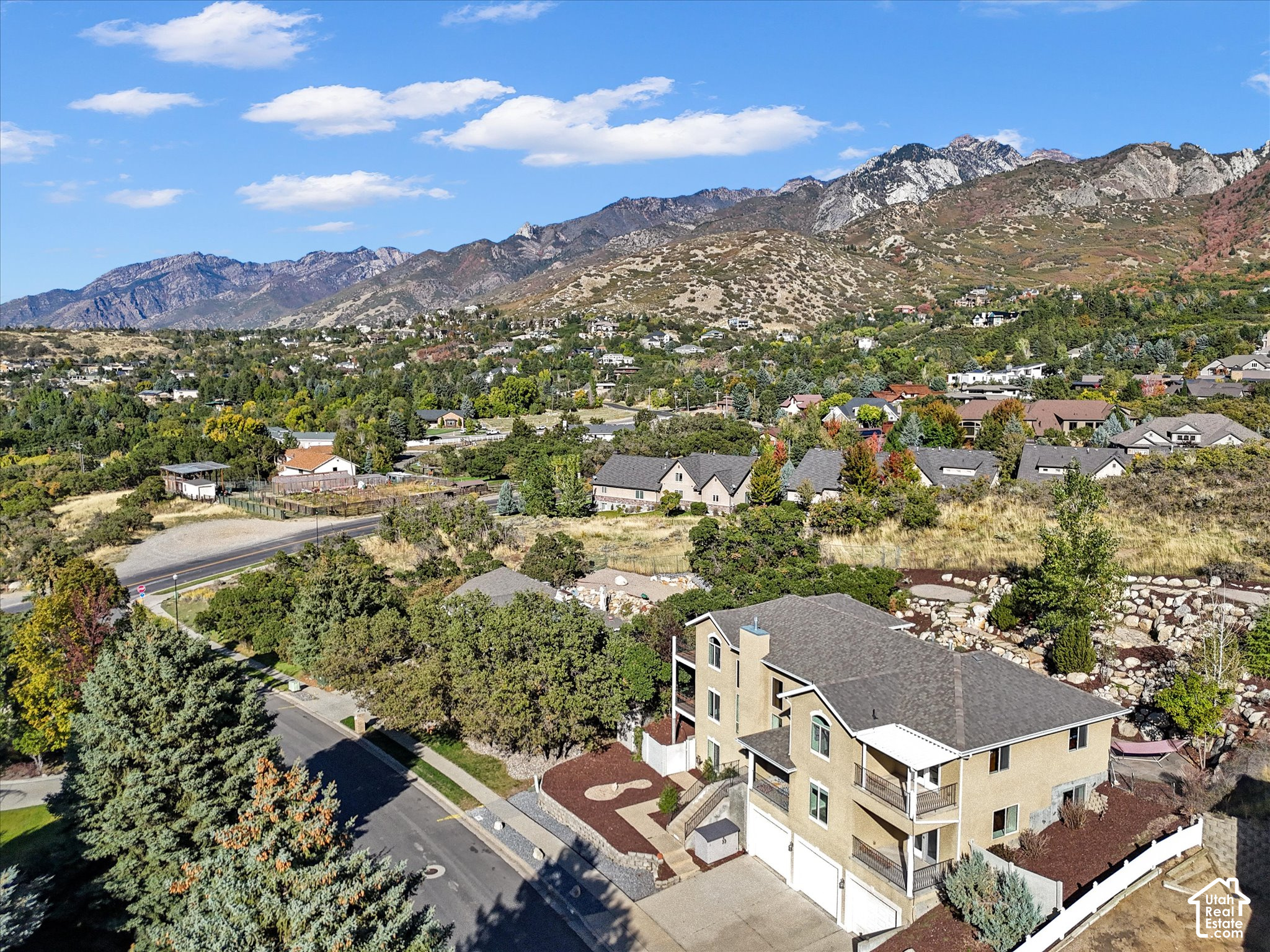main property photo 40