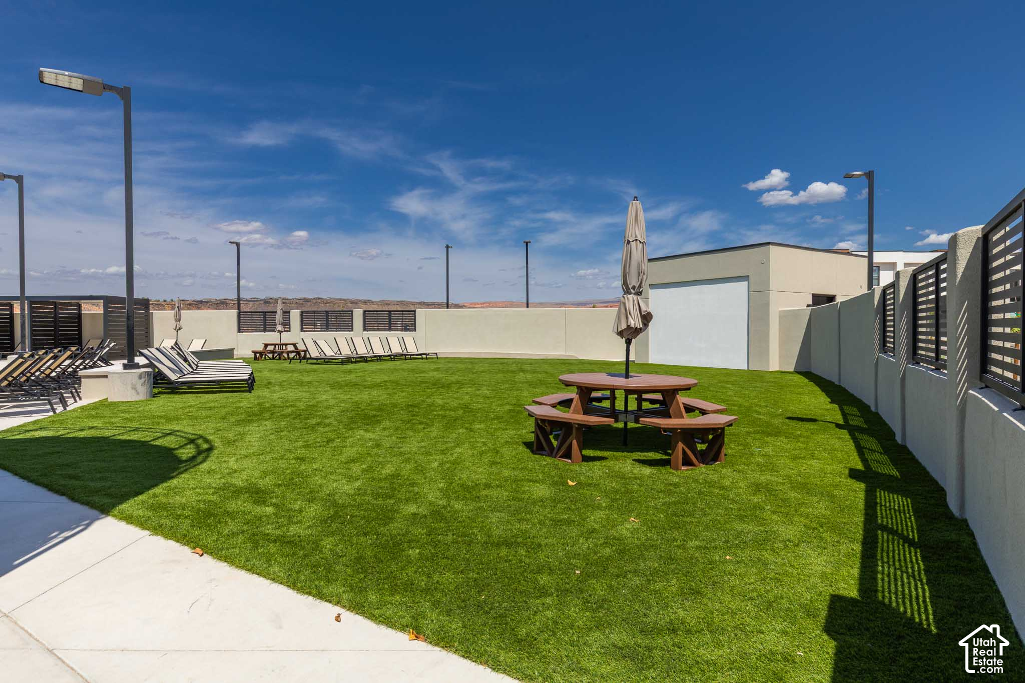 main property photo 70