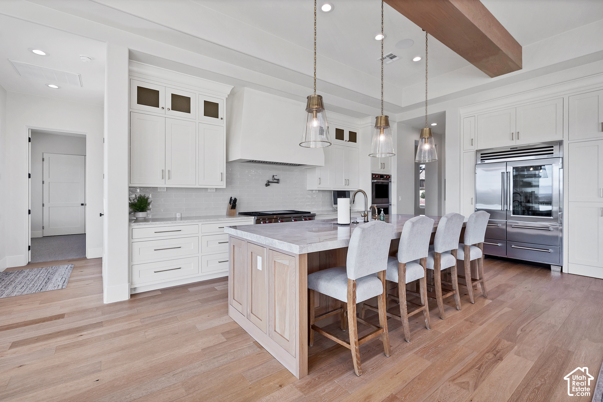 main property photo 19