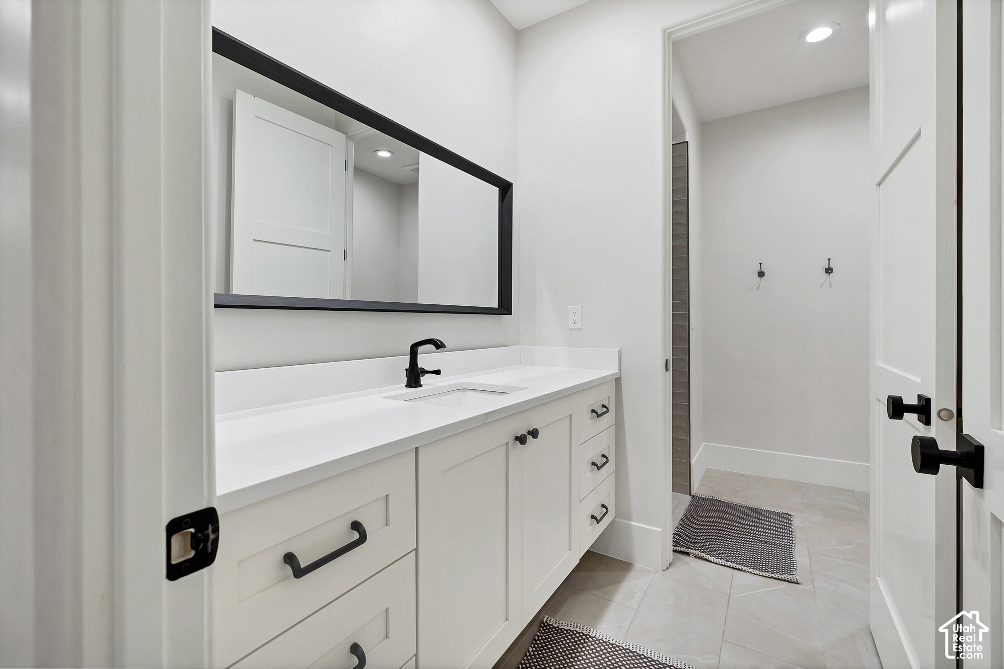 main property photo 67