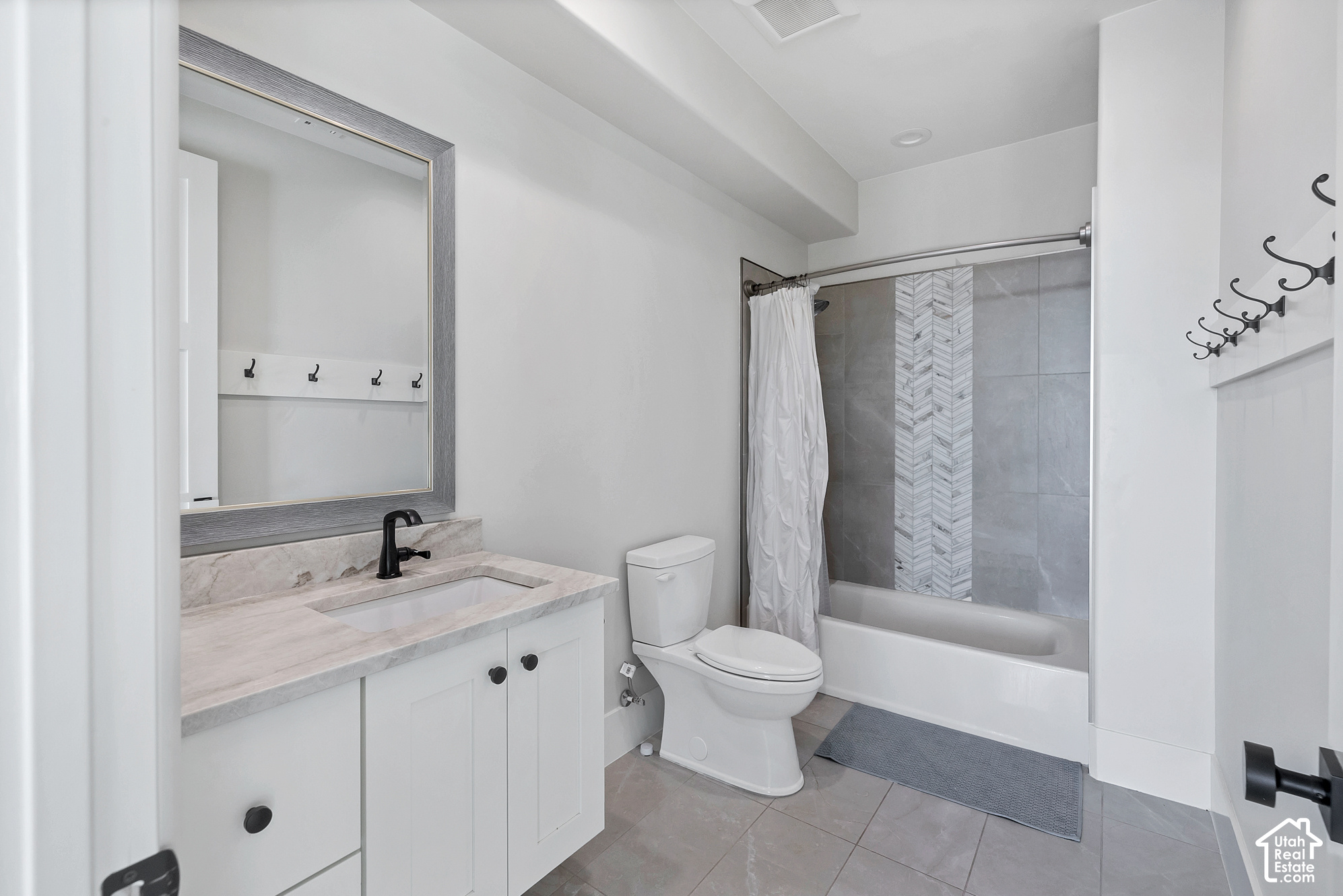 main property photo 70