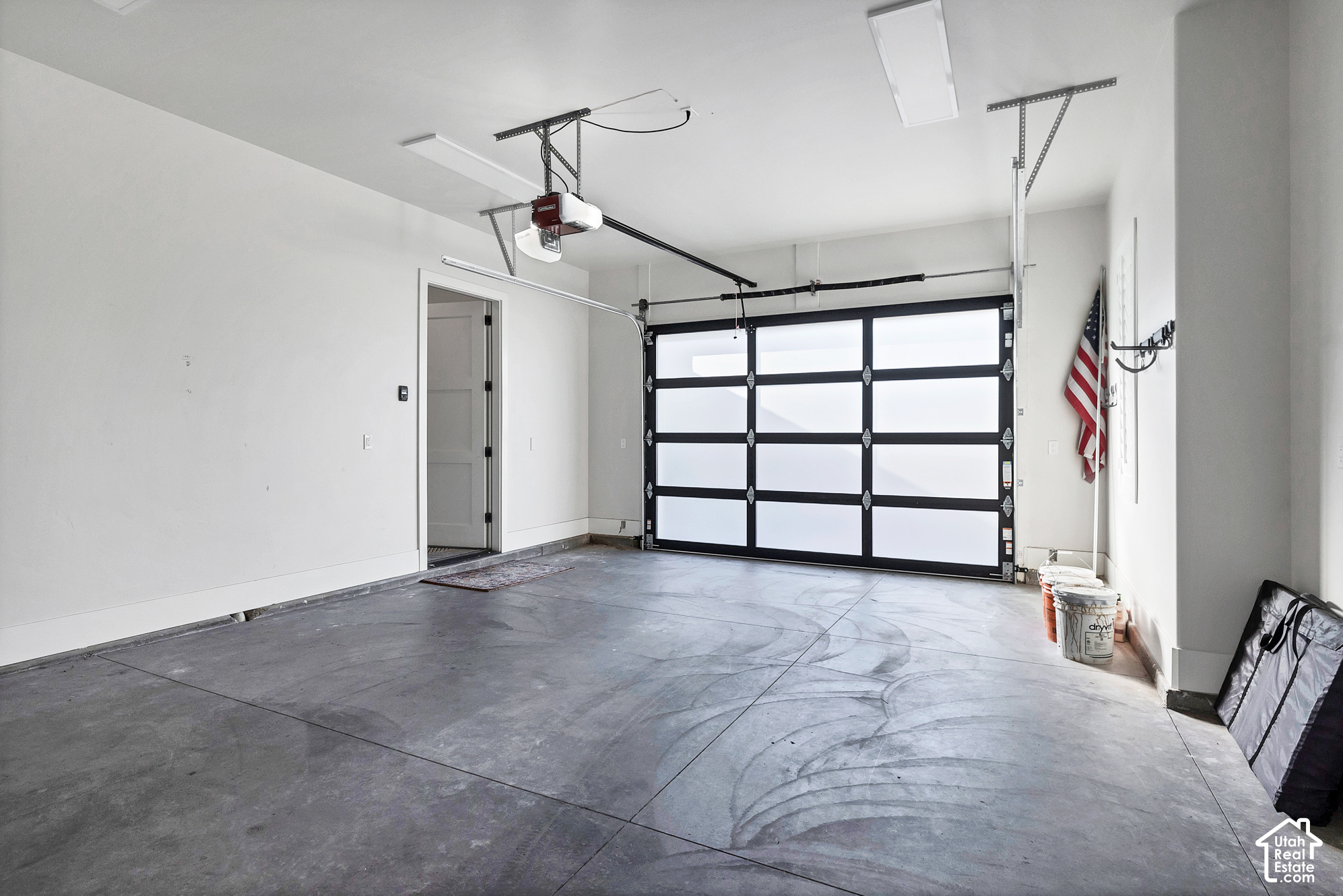 main property photo 80