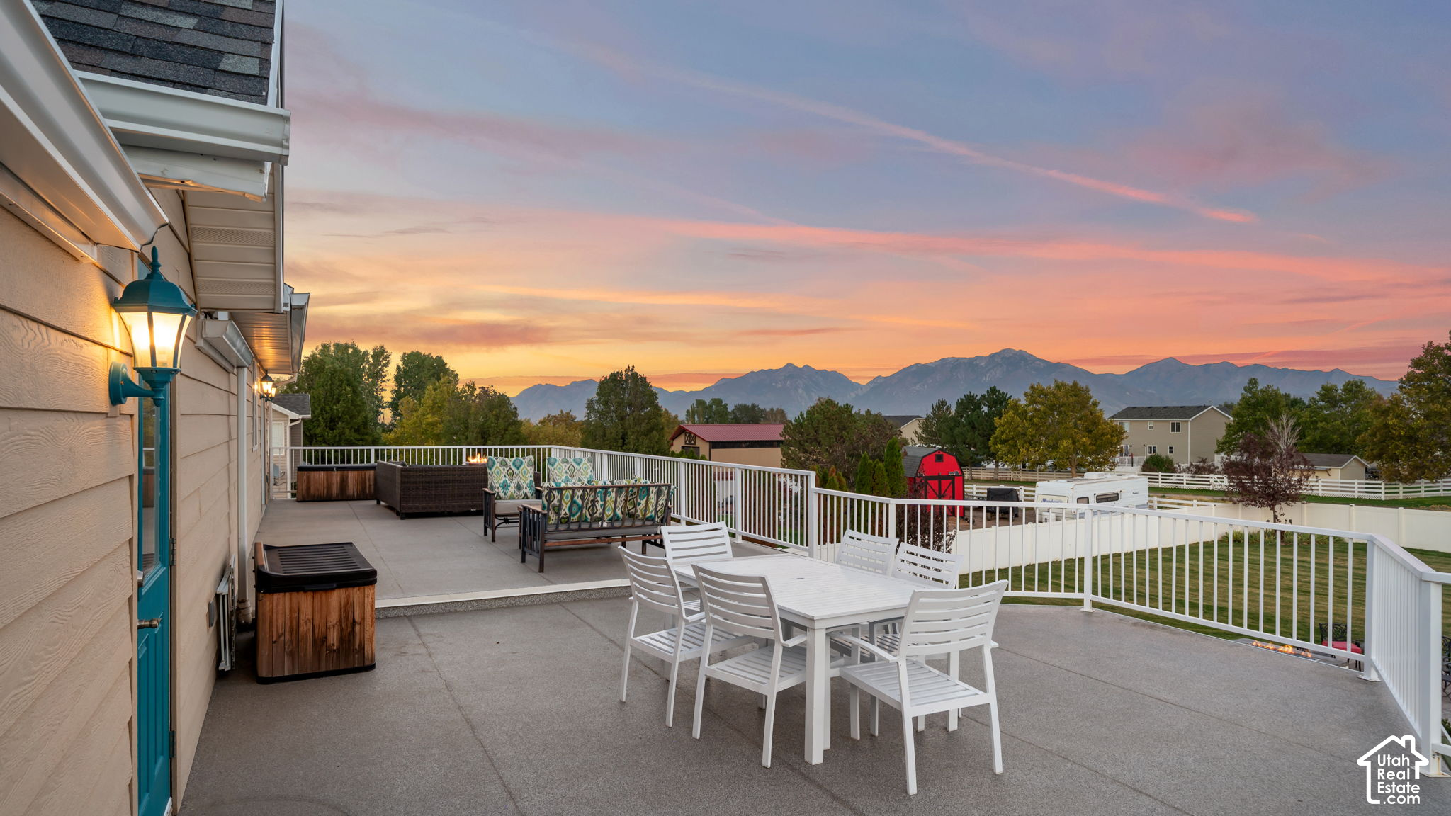 main property photo 43