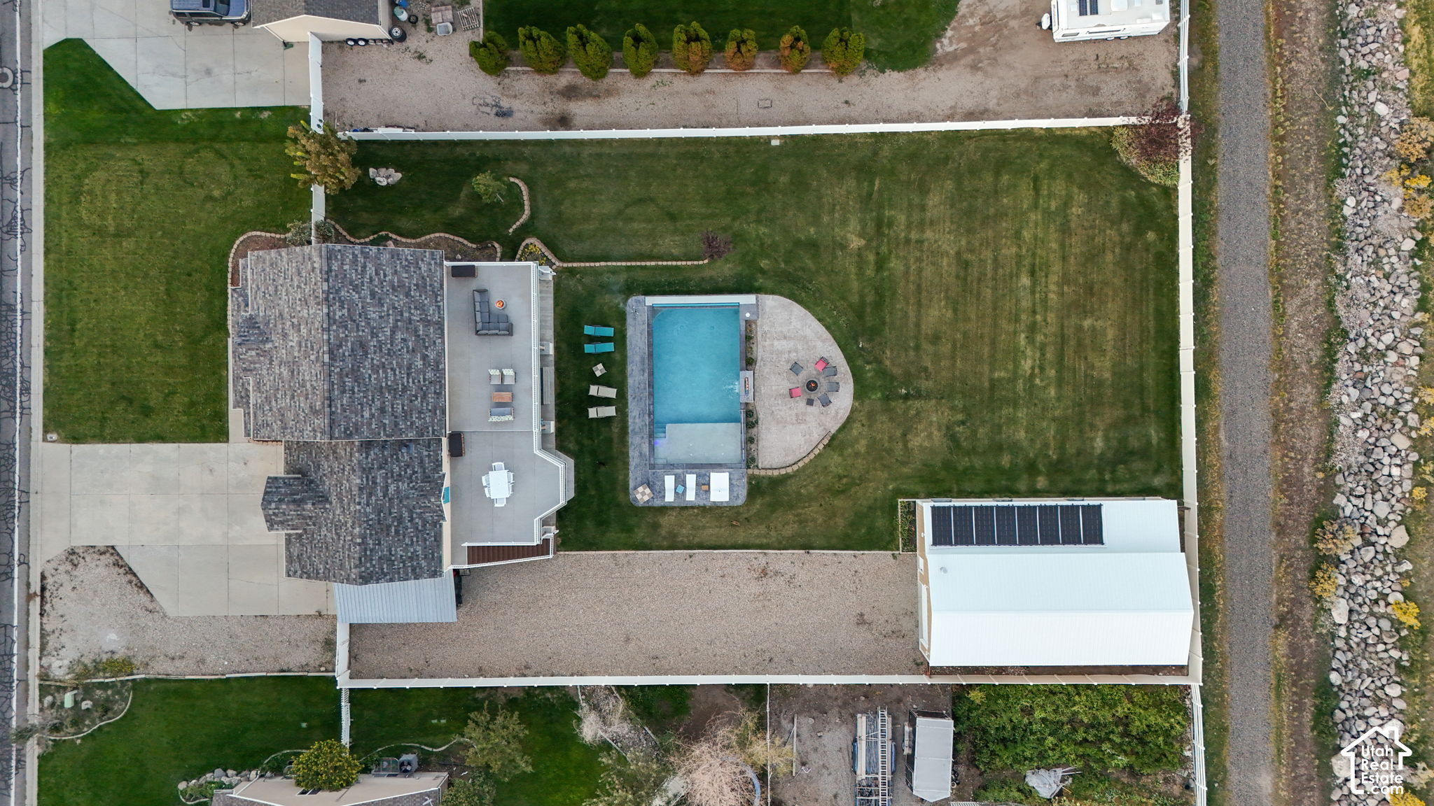 main property photo 57