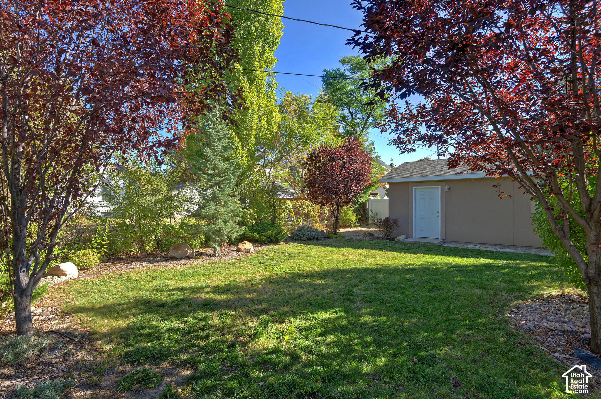 main property photo 36