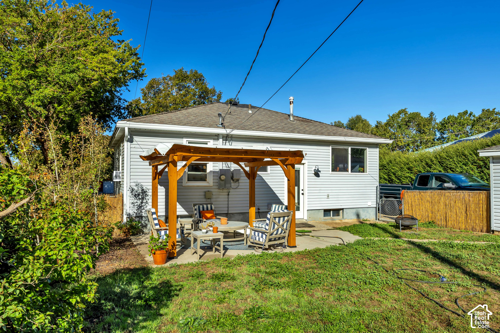 main property photo 18