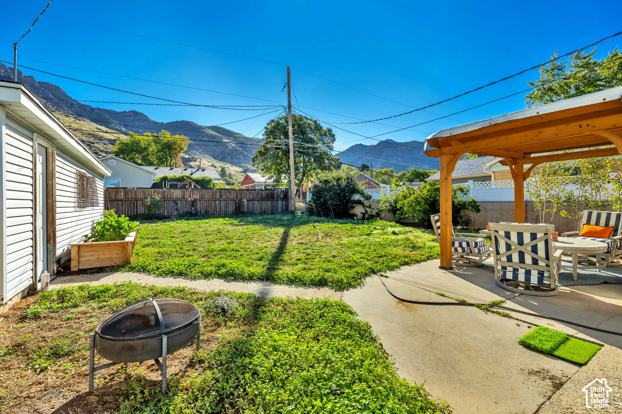 main property photo 20