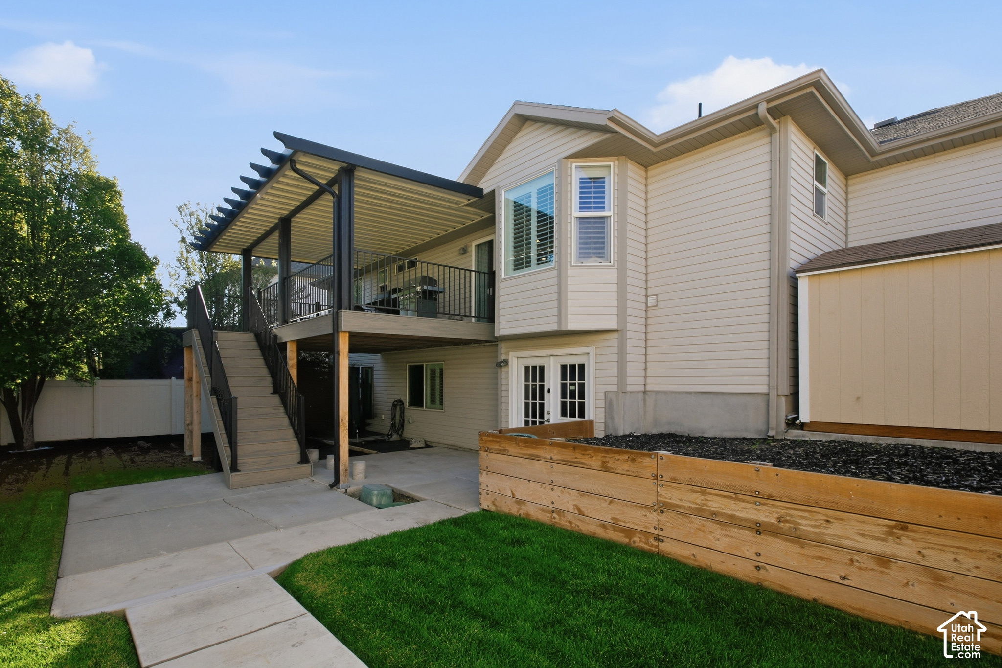 main property photo 33