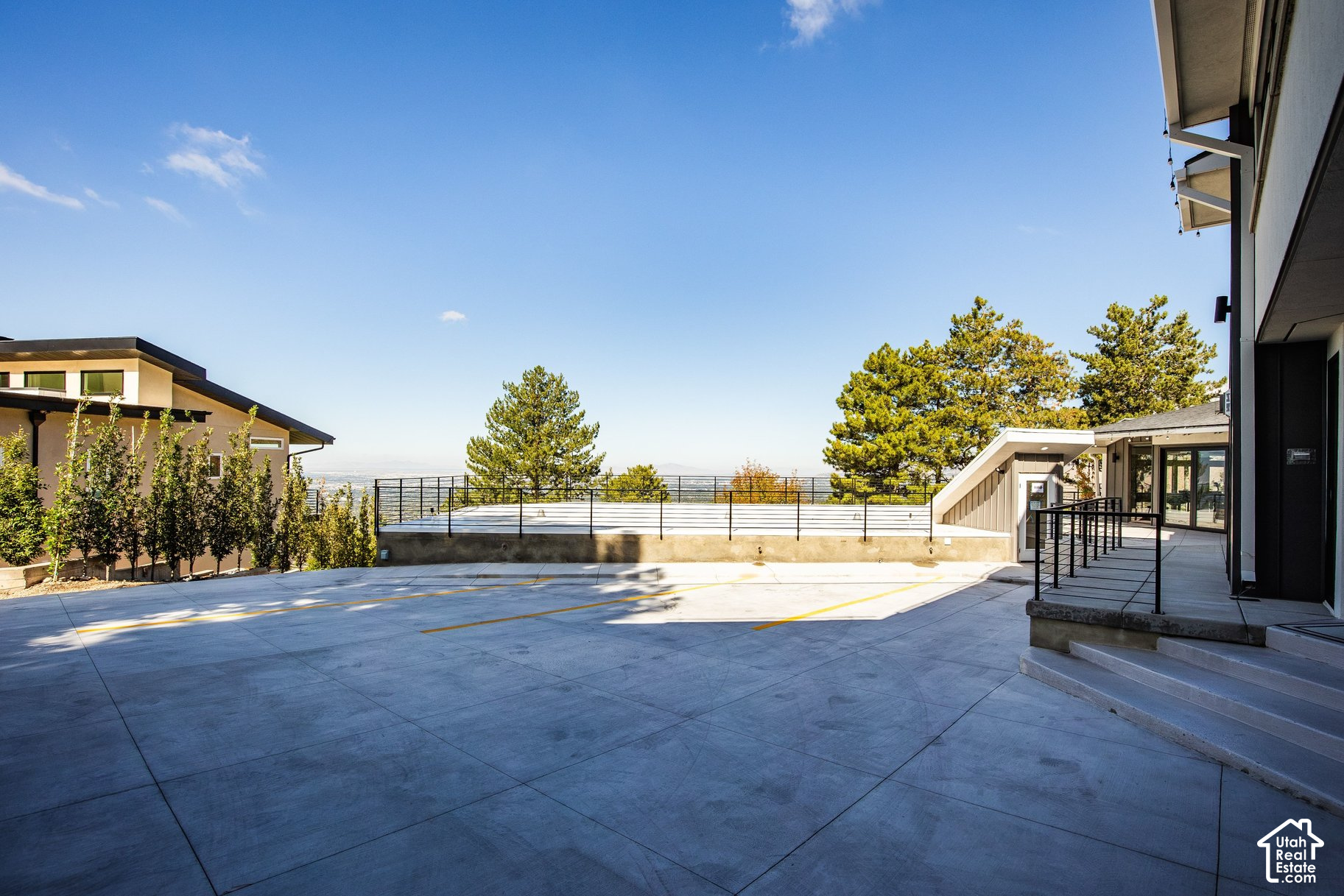 main property photo 60