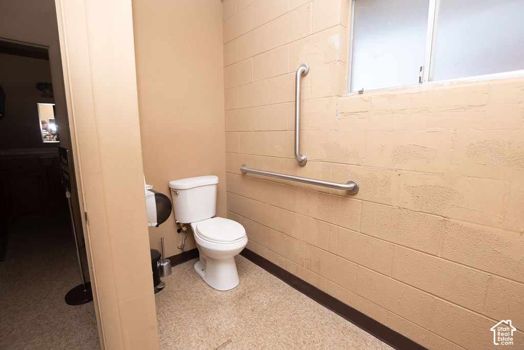 main property photo 24