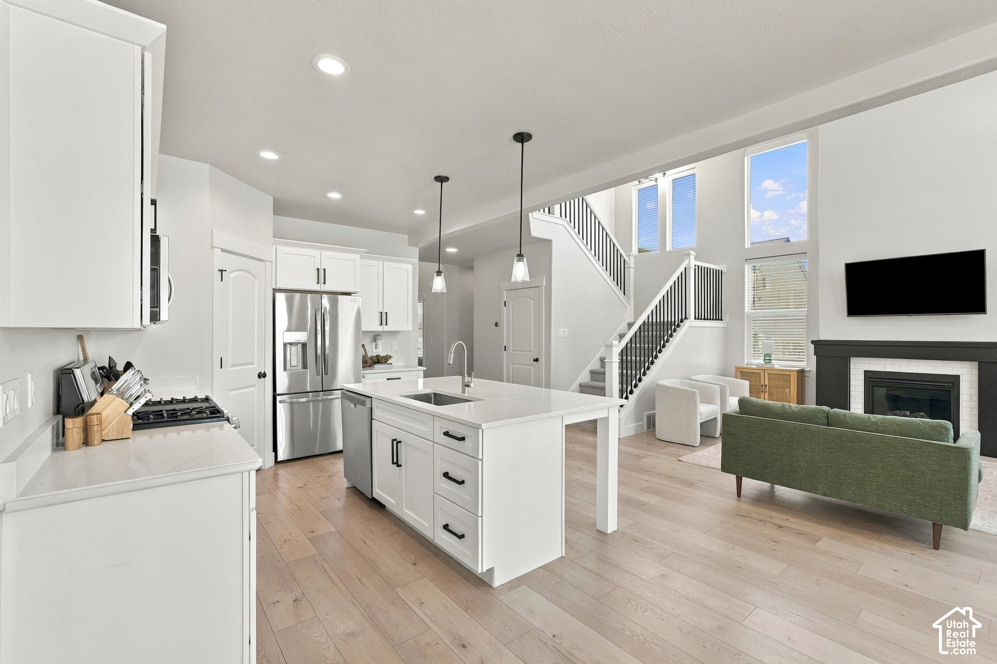 main property photo 7
