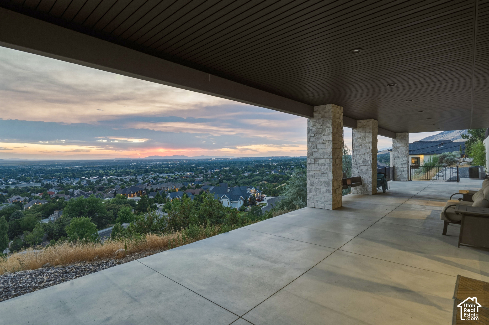 main property photo 94