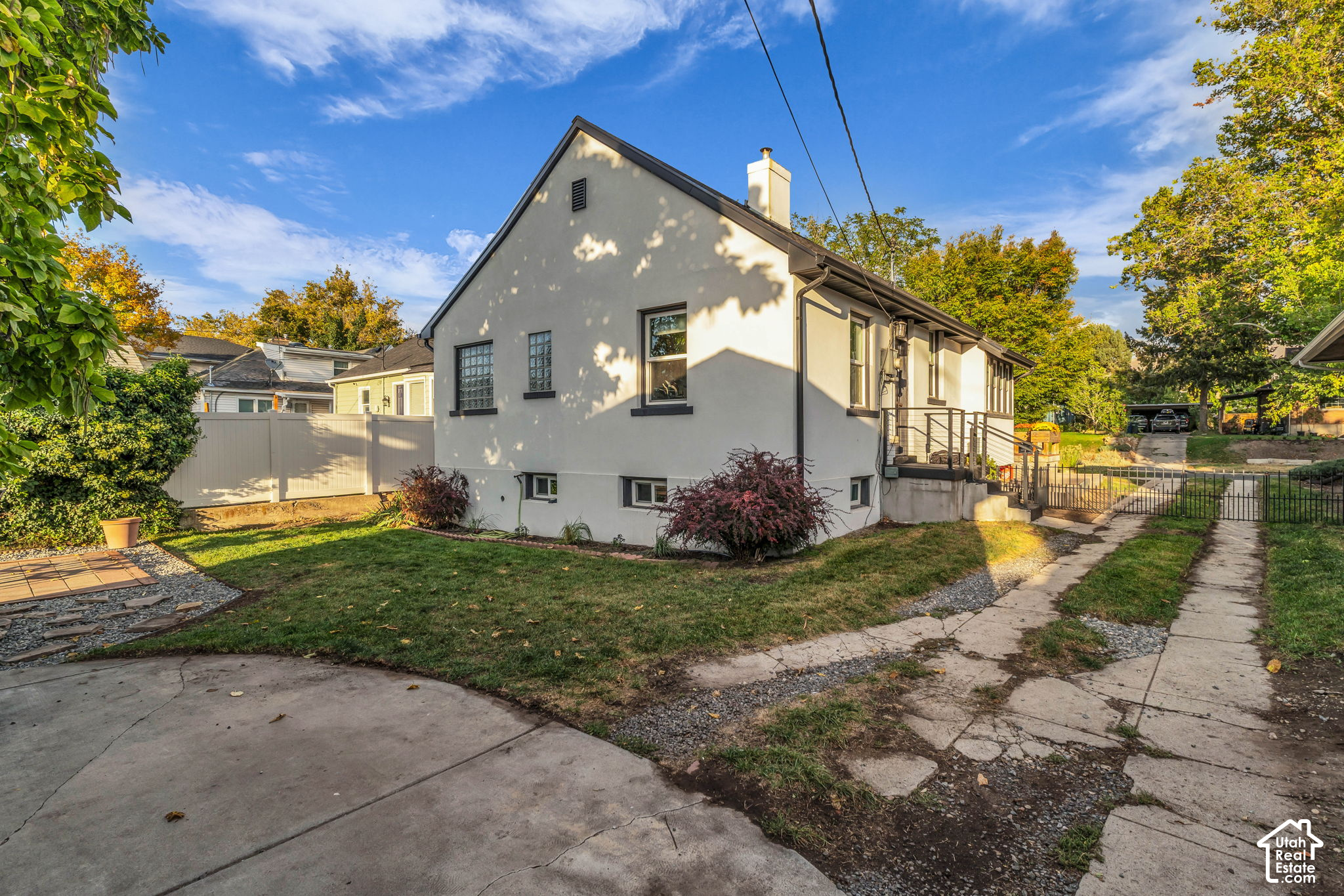 main property photo 34