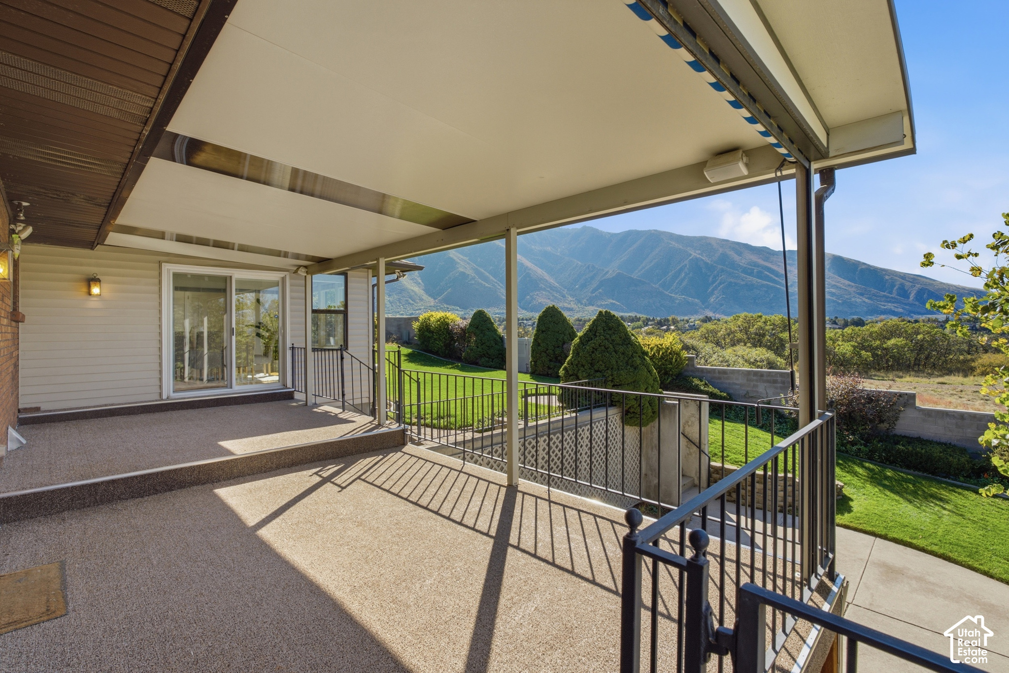 main property photo 9