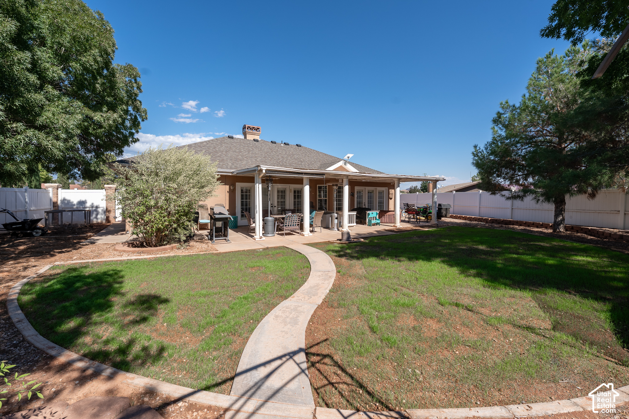 main property photo 25