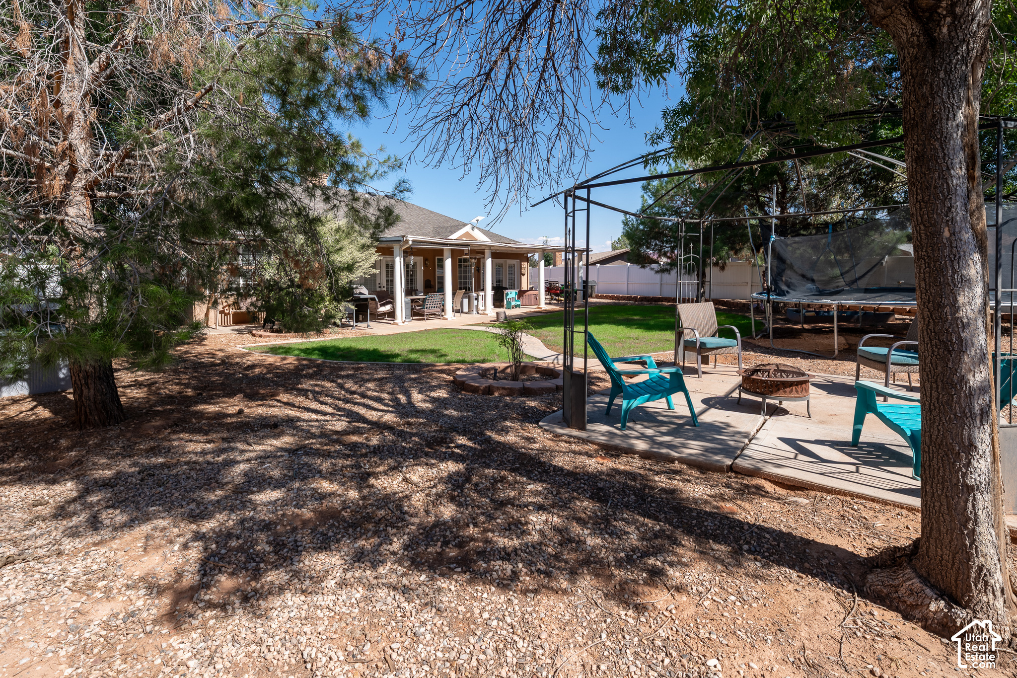 main property photo 26