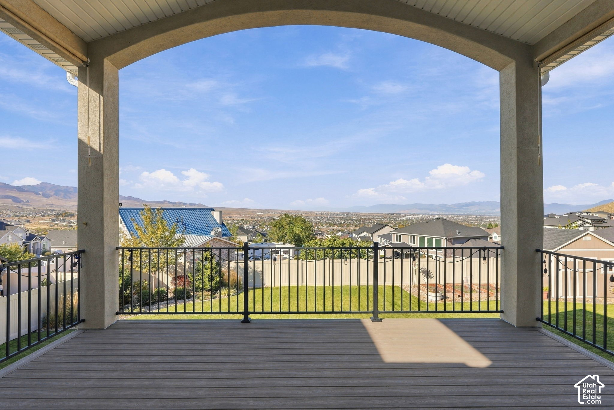 main property photo 16