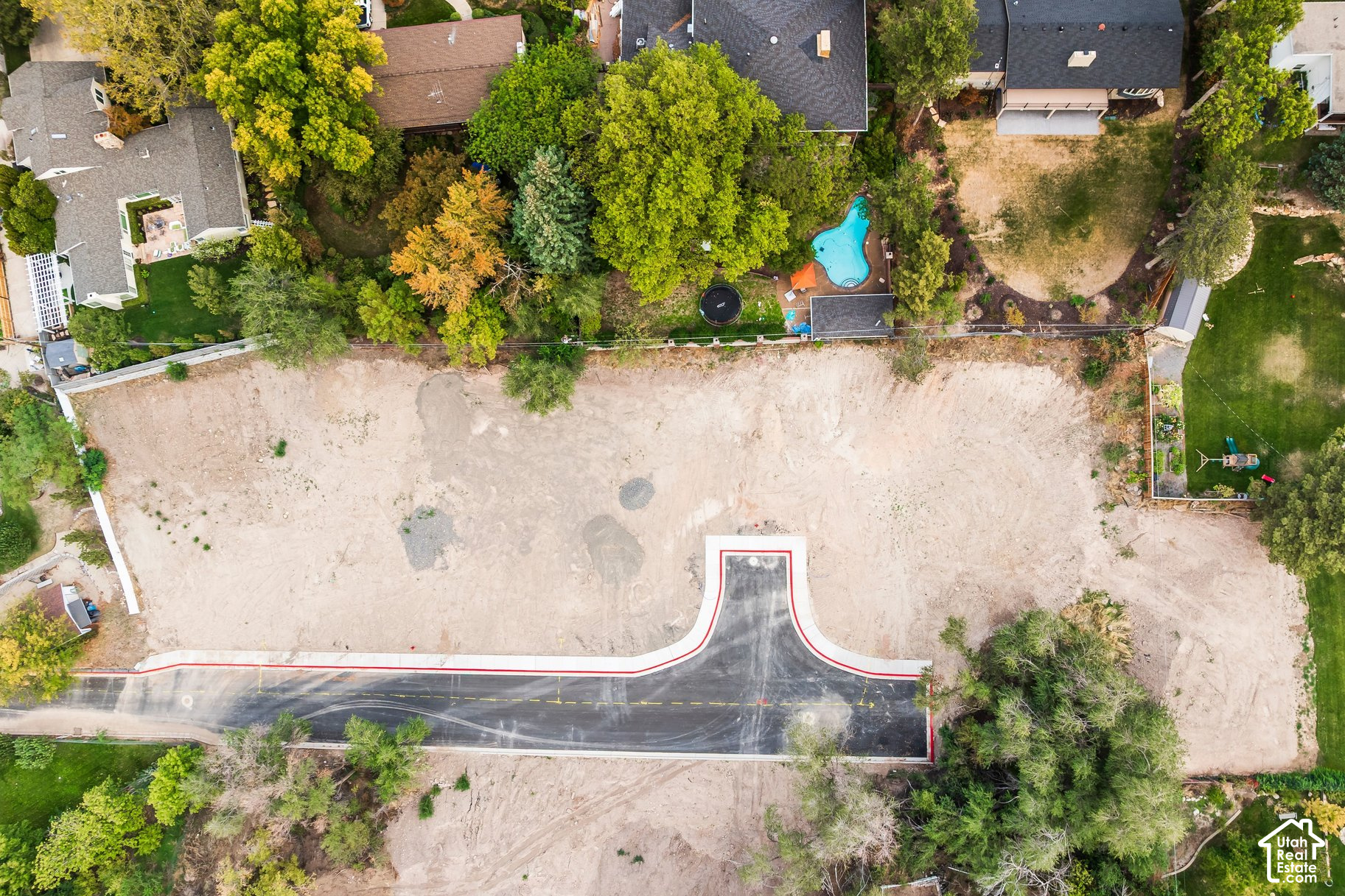 main property photo 11