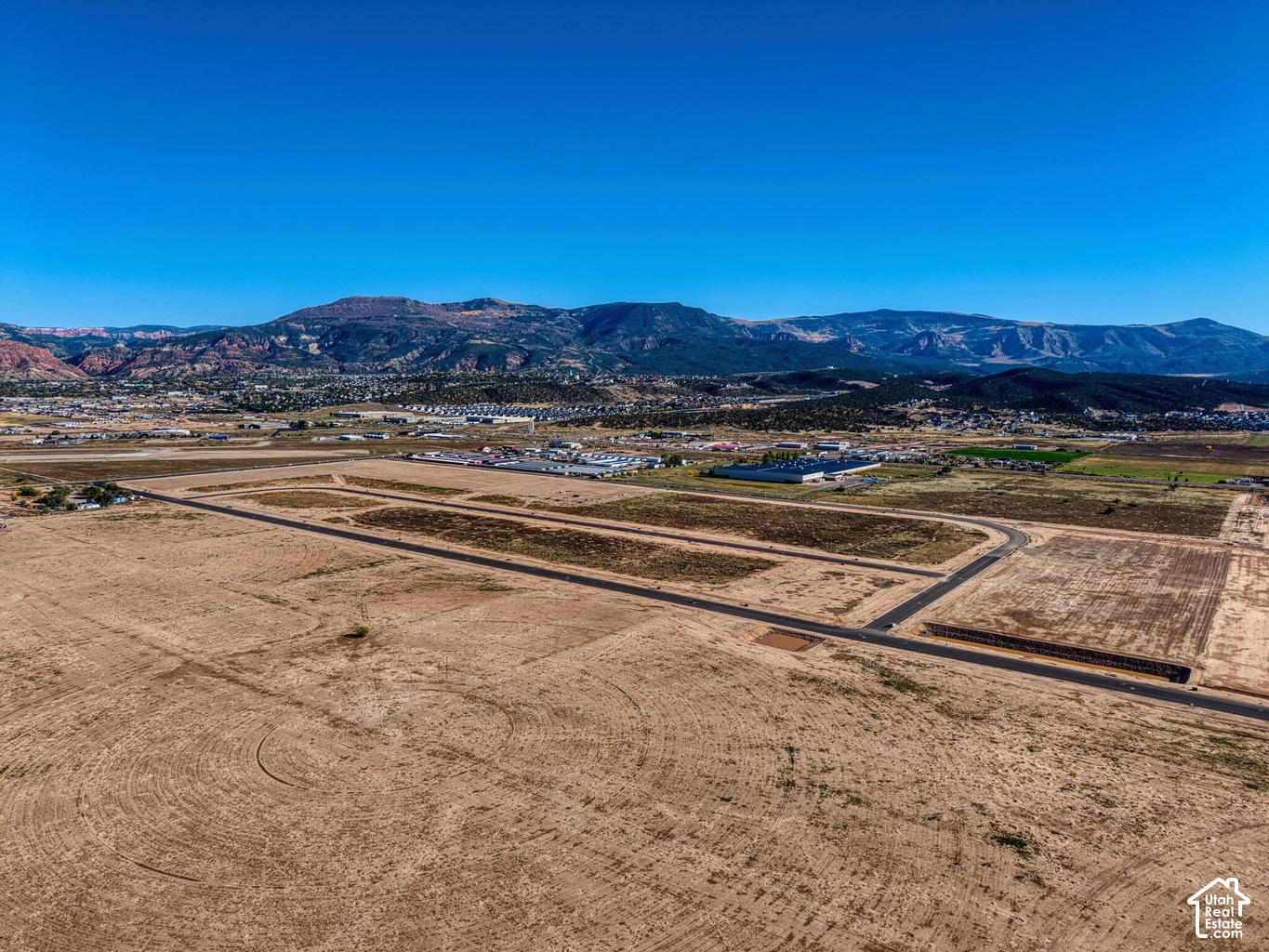 main property photo 6