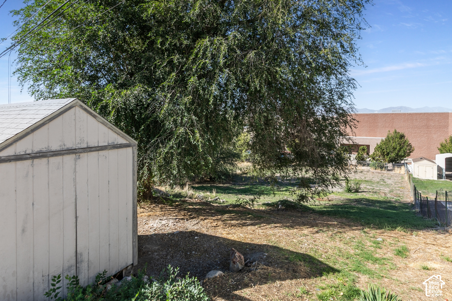 main property photo 20