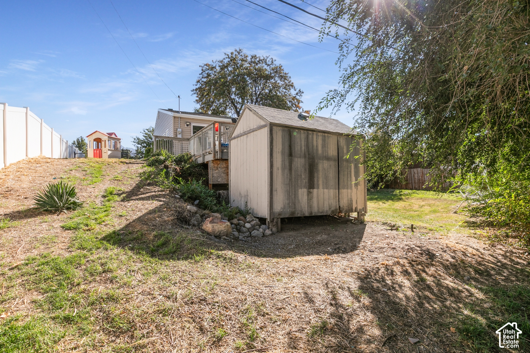 main property photo 22