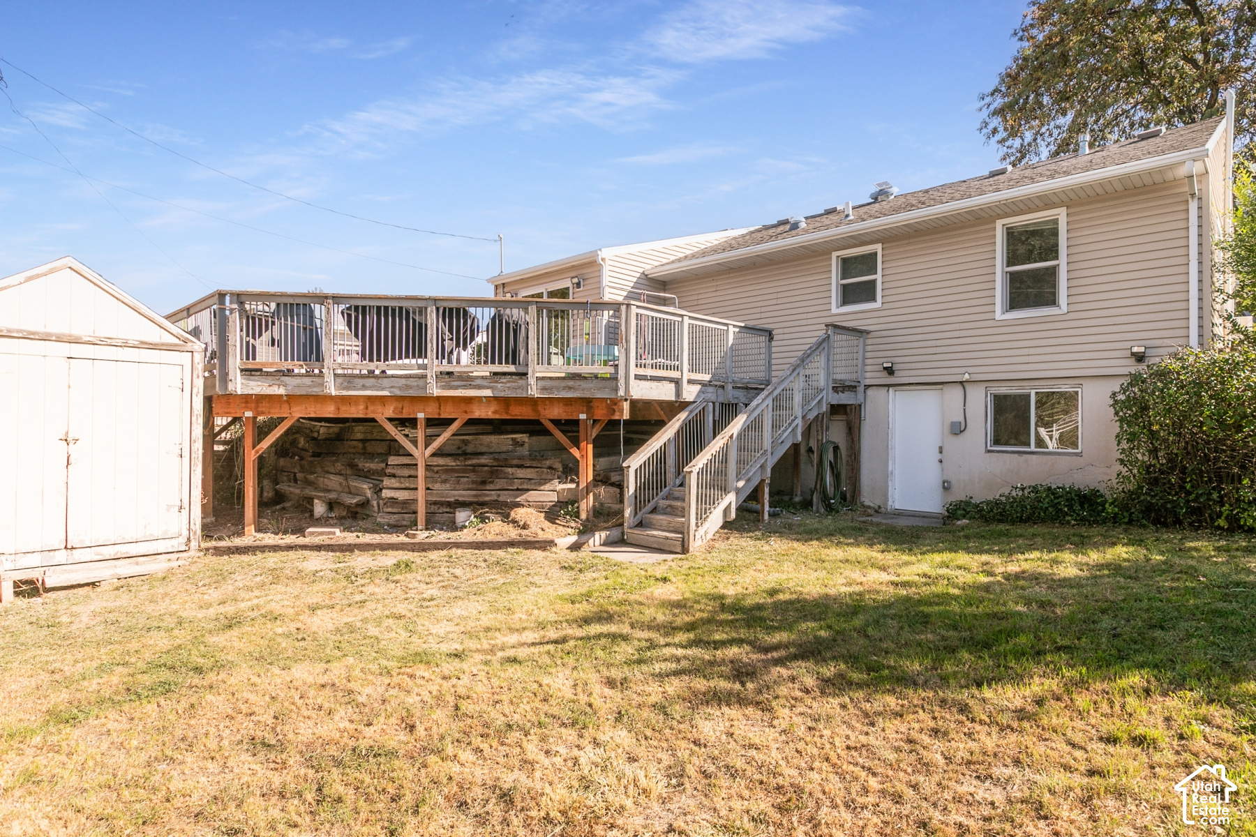 main property photo 23