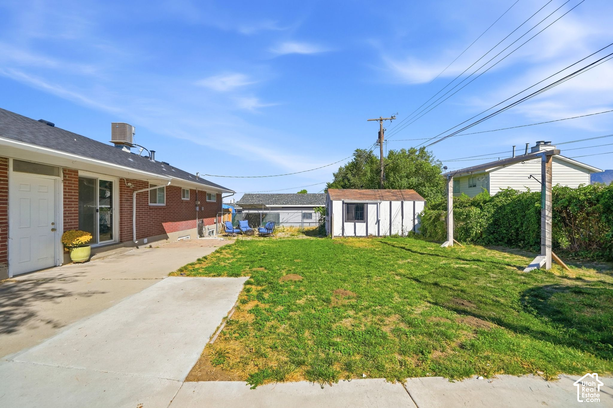 main property photo 17