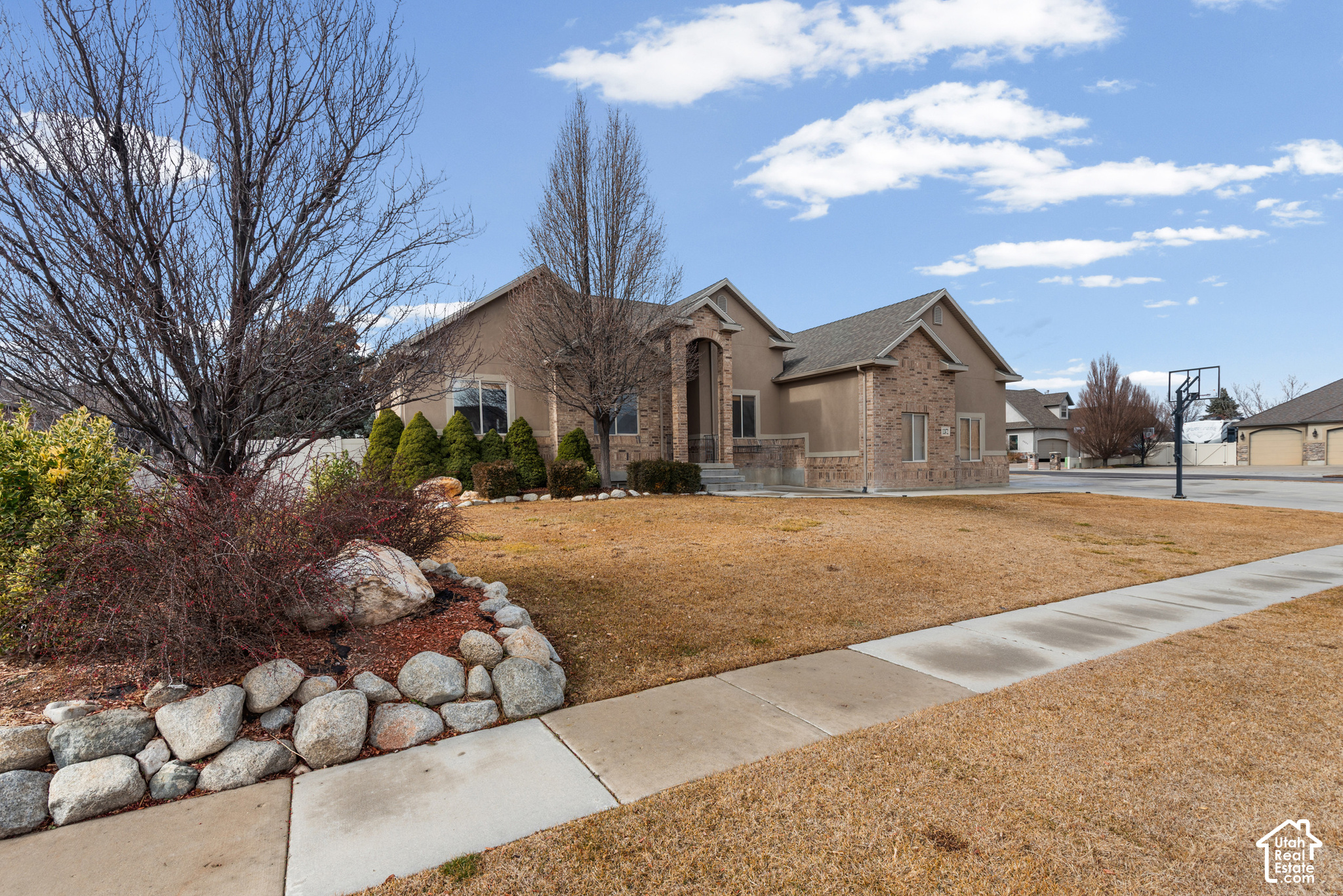 main property photo 42