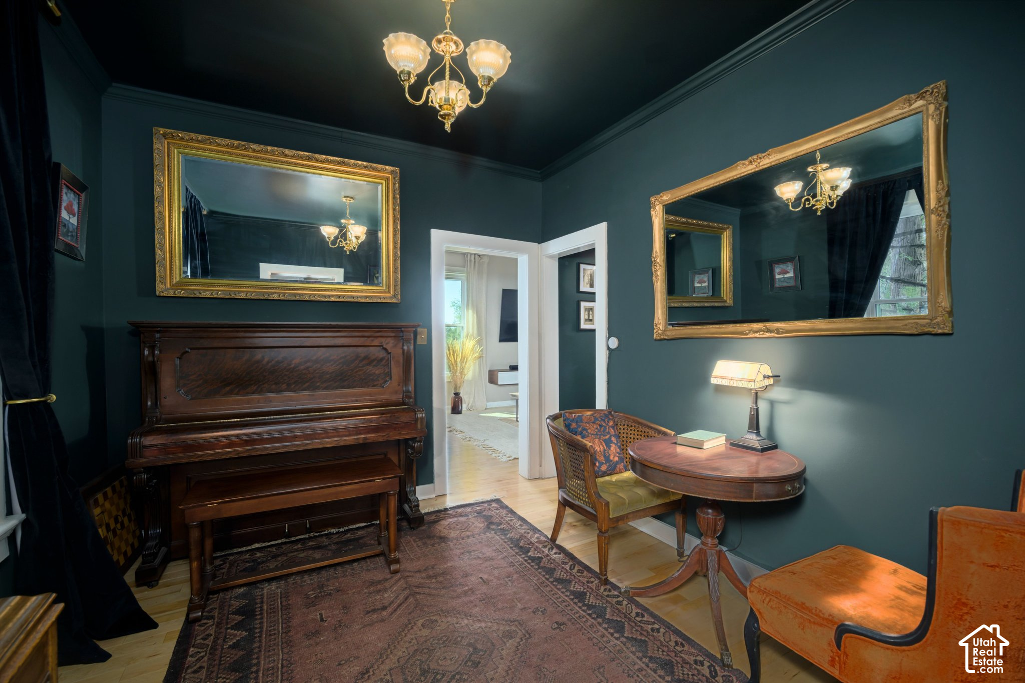 main property photo 12