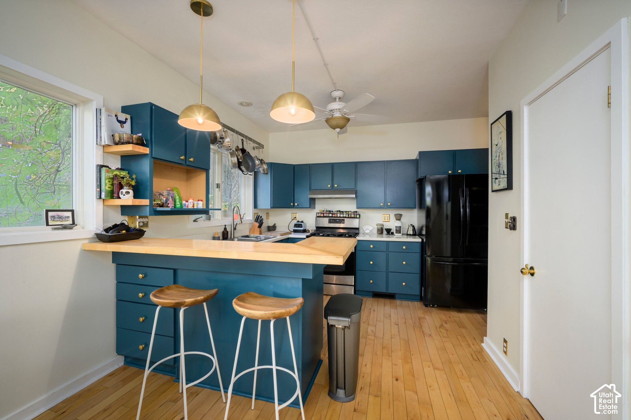 main property photo 14