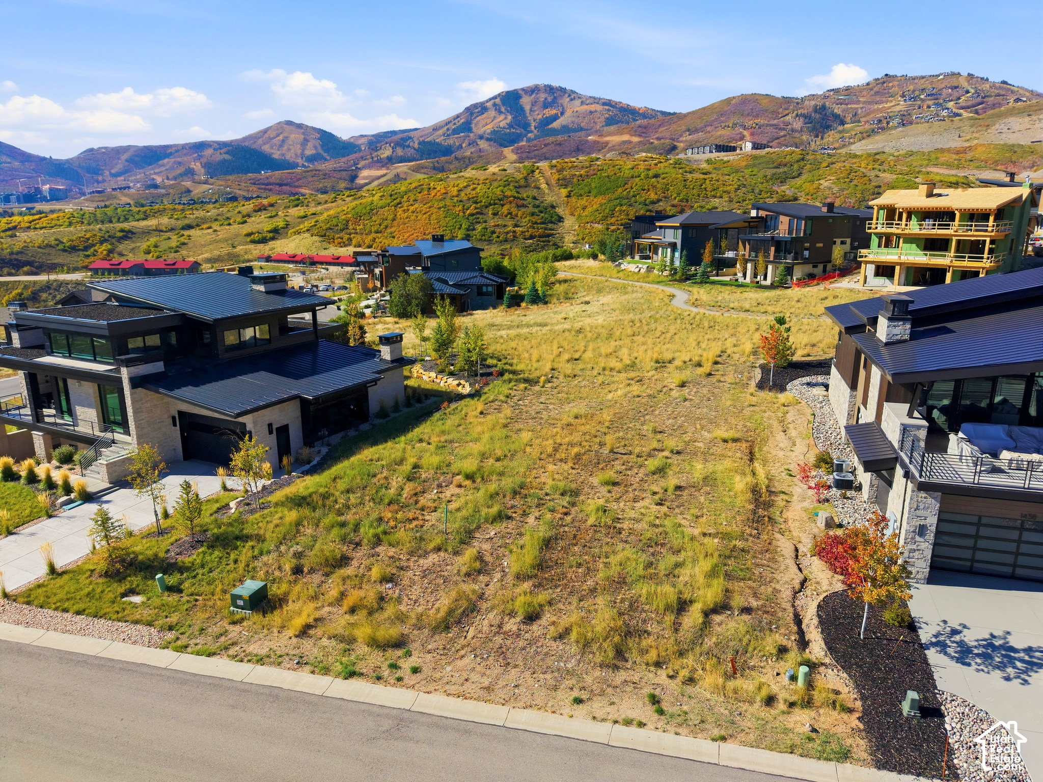 main property photo 8