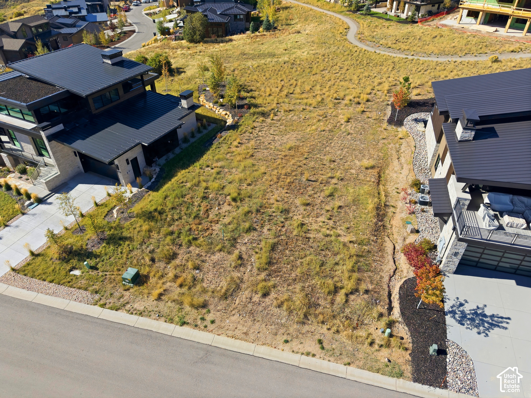 main property photo 9