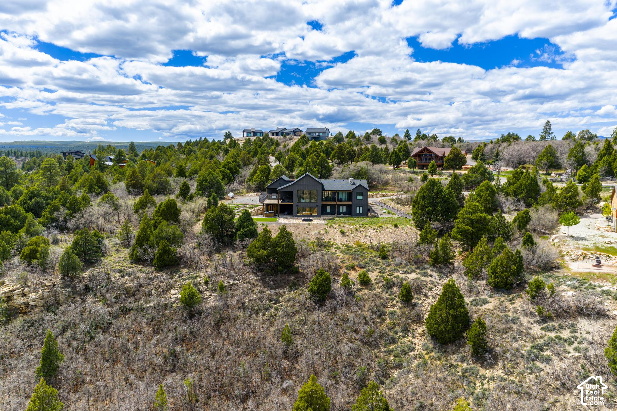main property photo 41