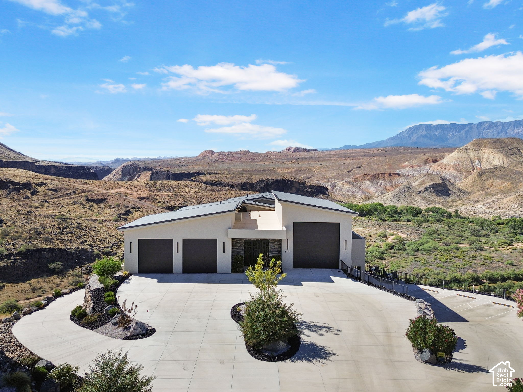 main property photo 150
