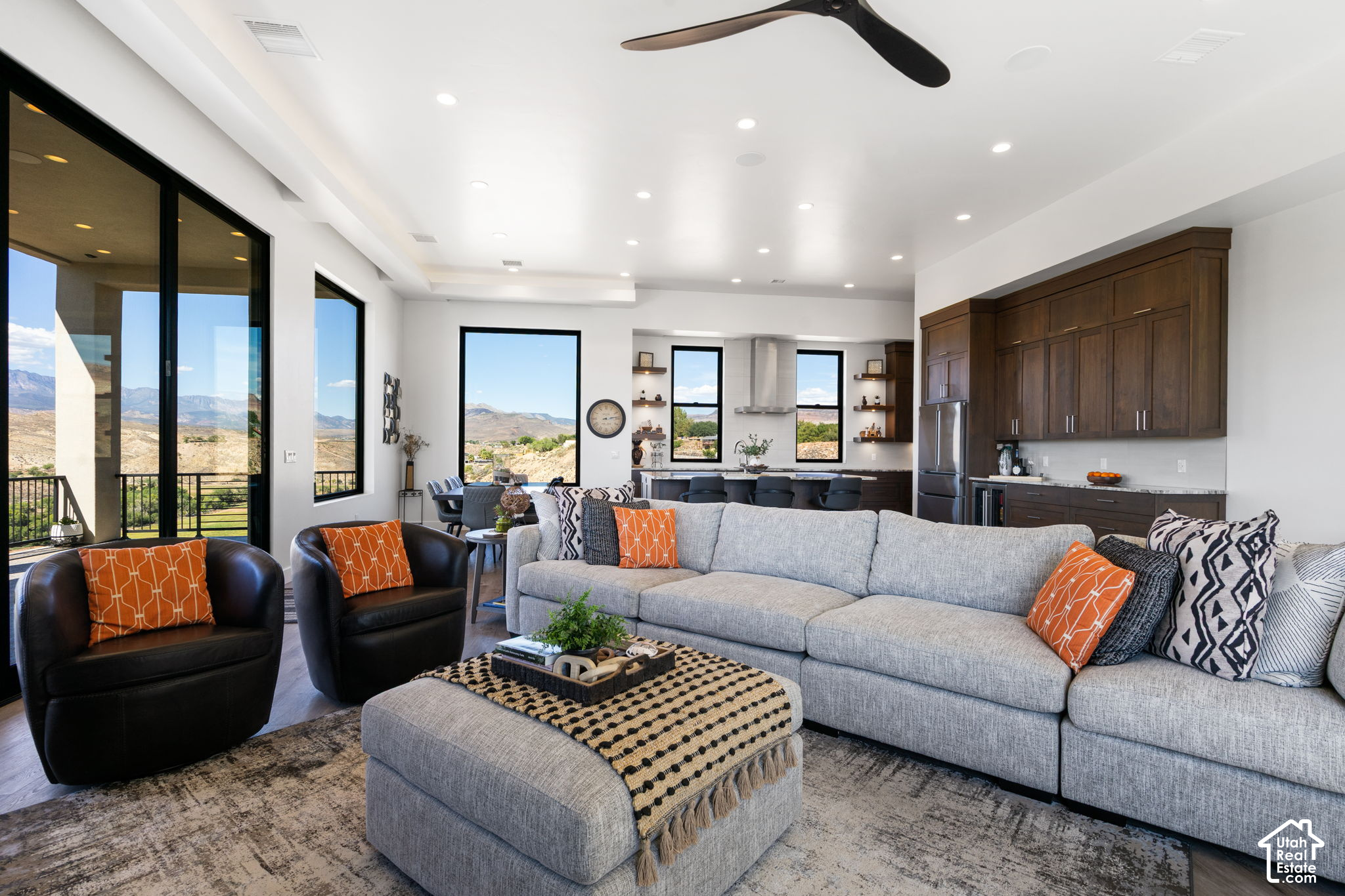 main property photo 74