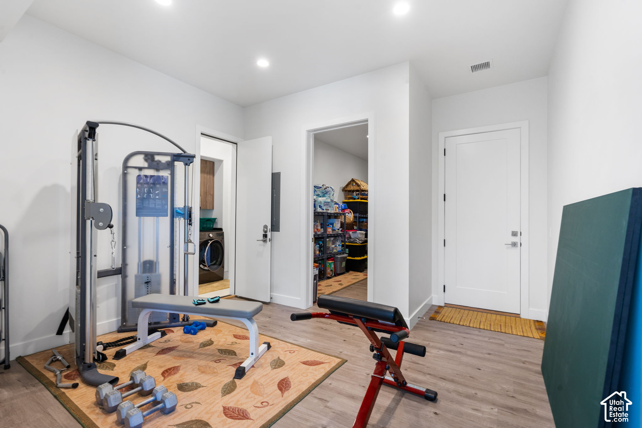 main property photo 99