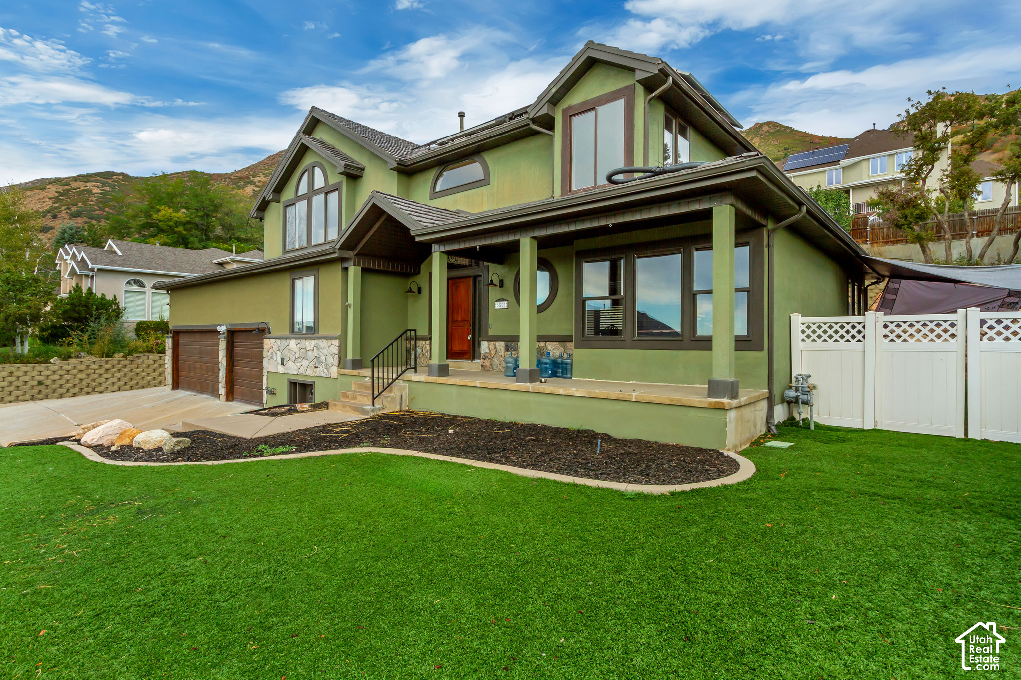 main property photo 5