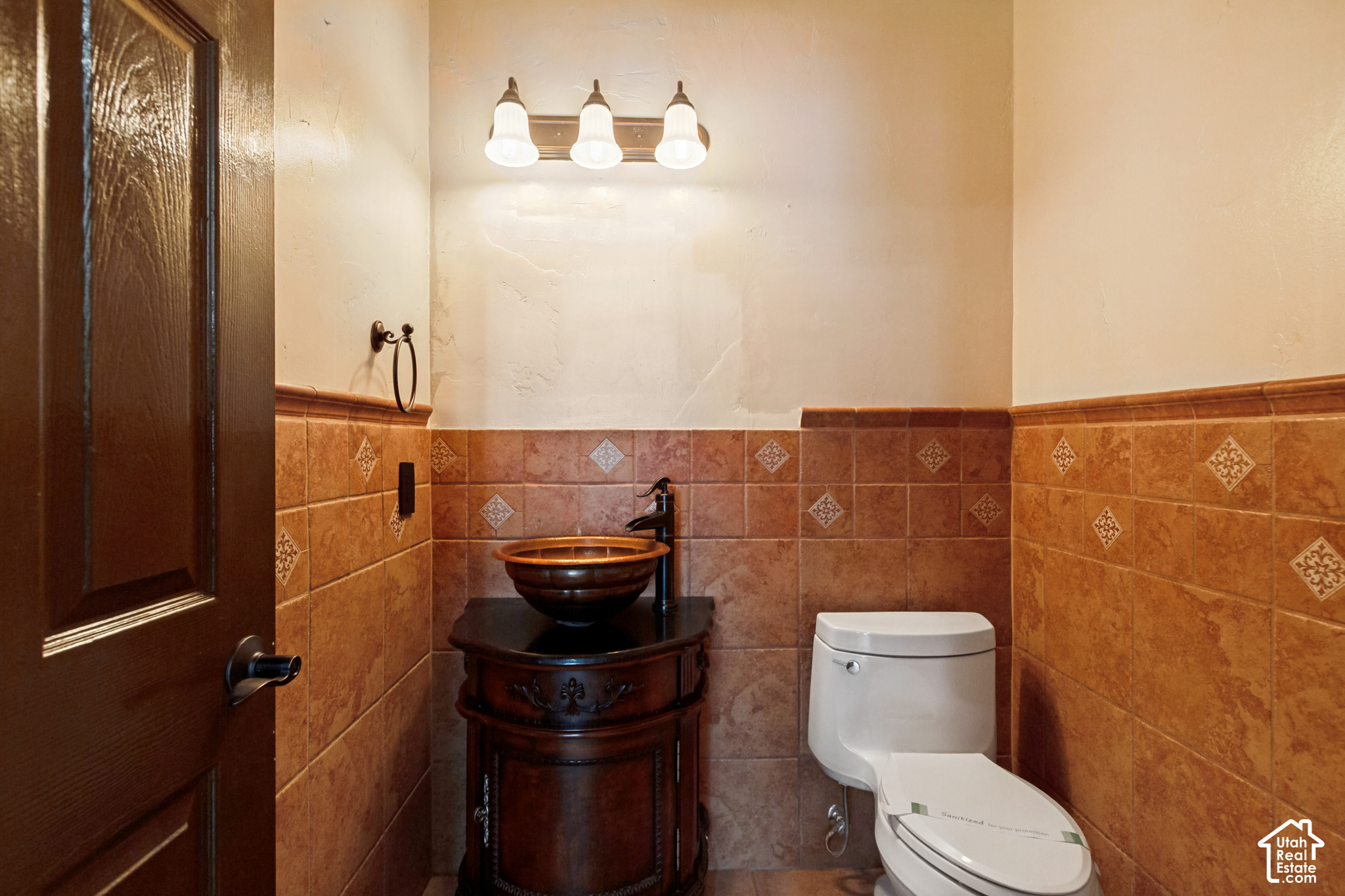 main property photo 64