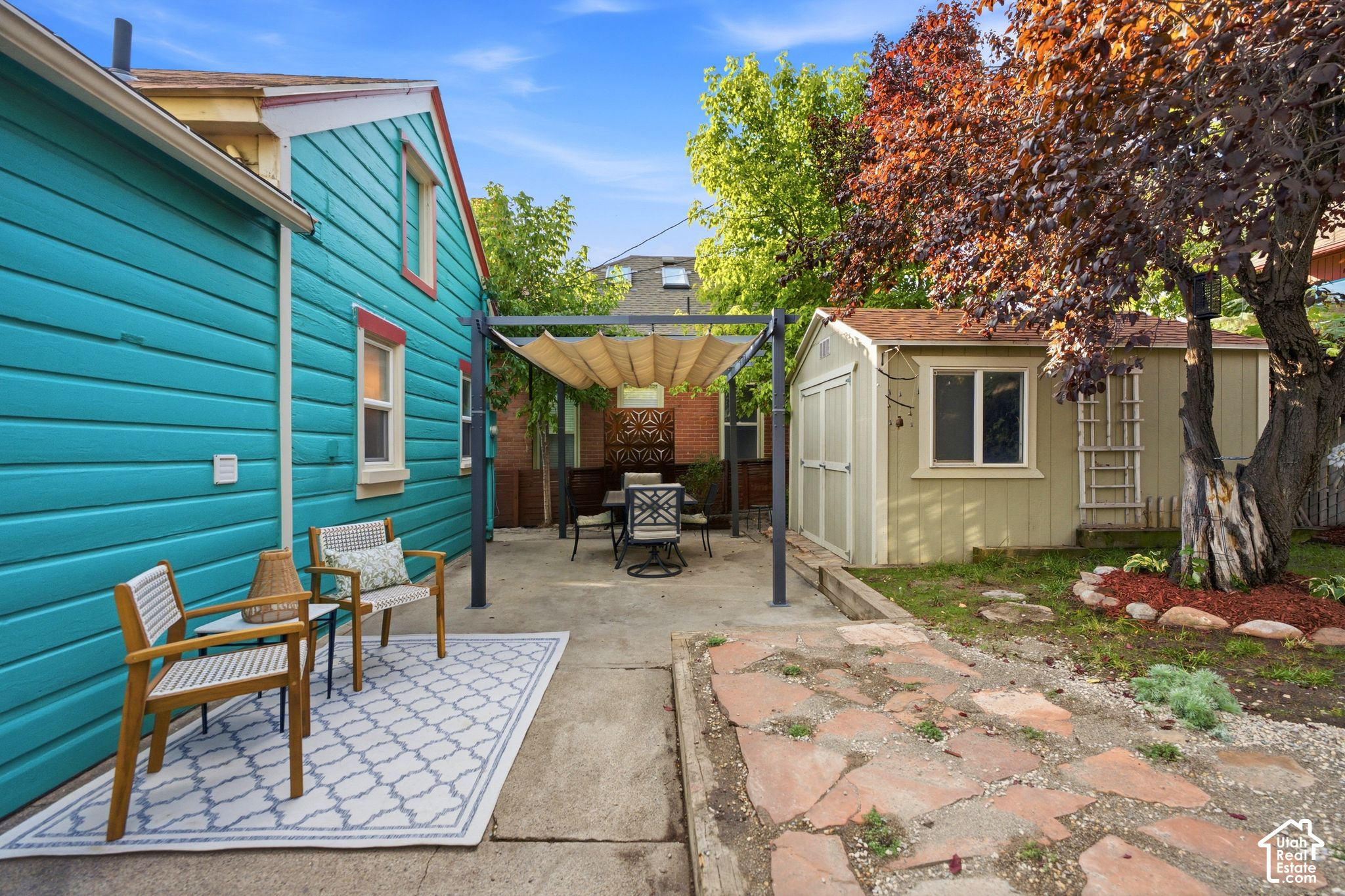 main property photo 20
