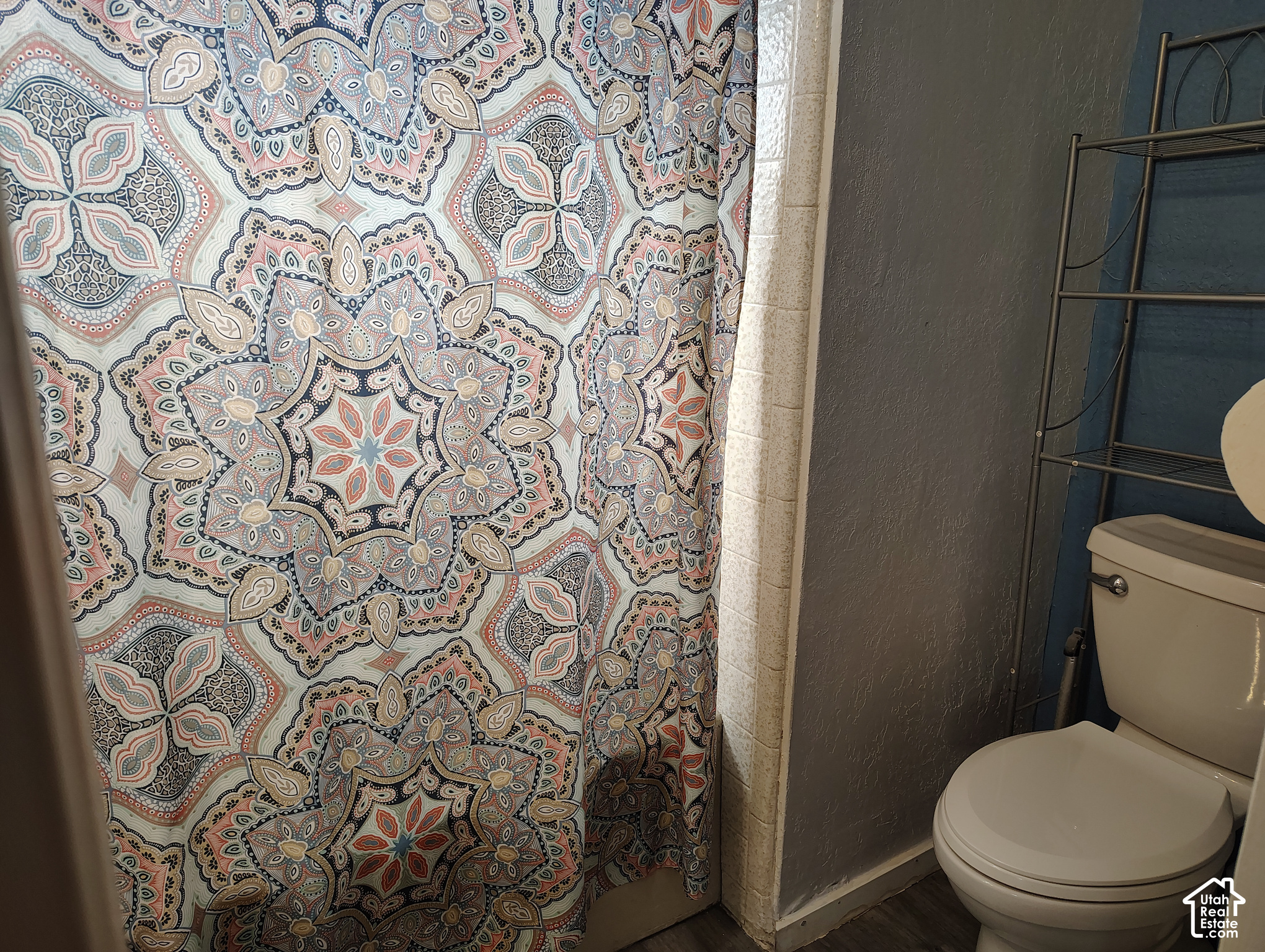 main property photo 19