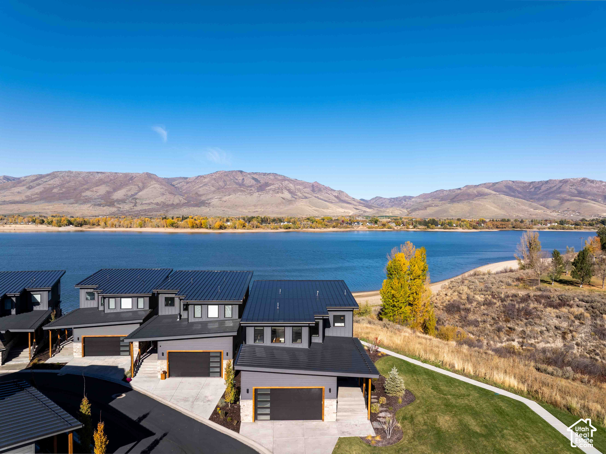 main property photo 81