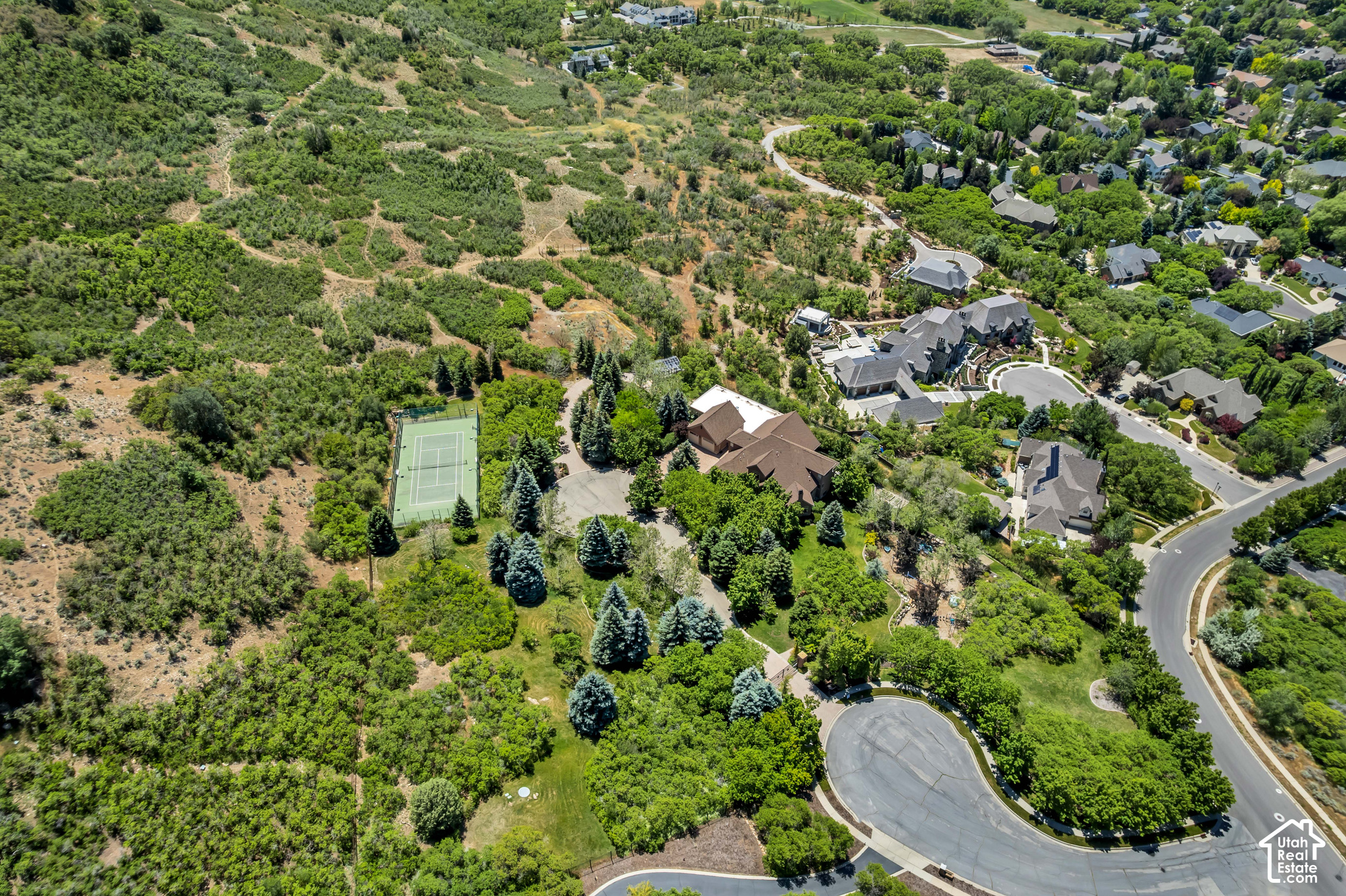 main property photo 3