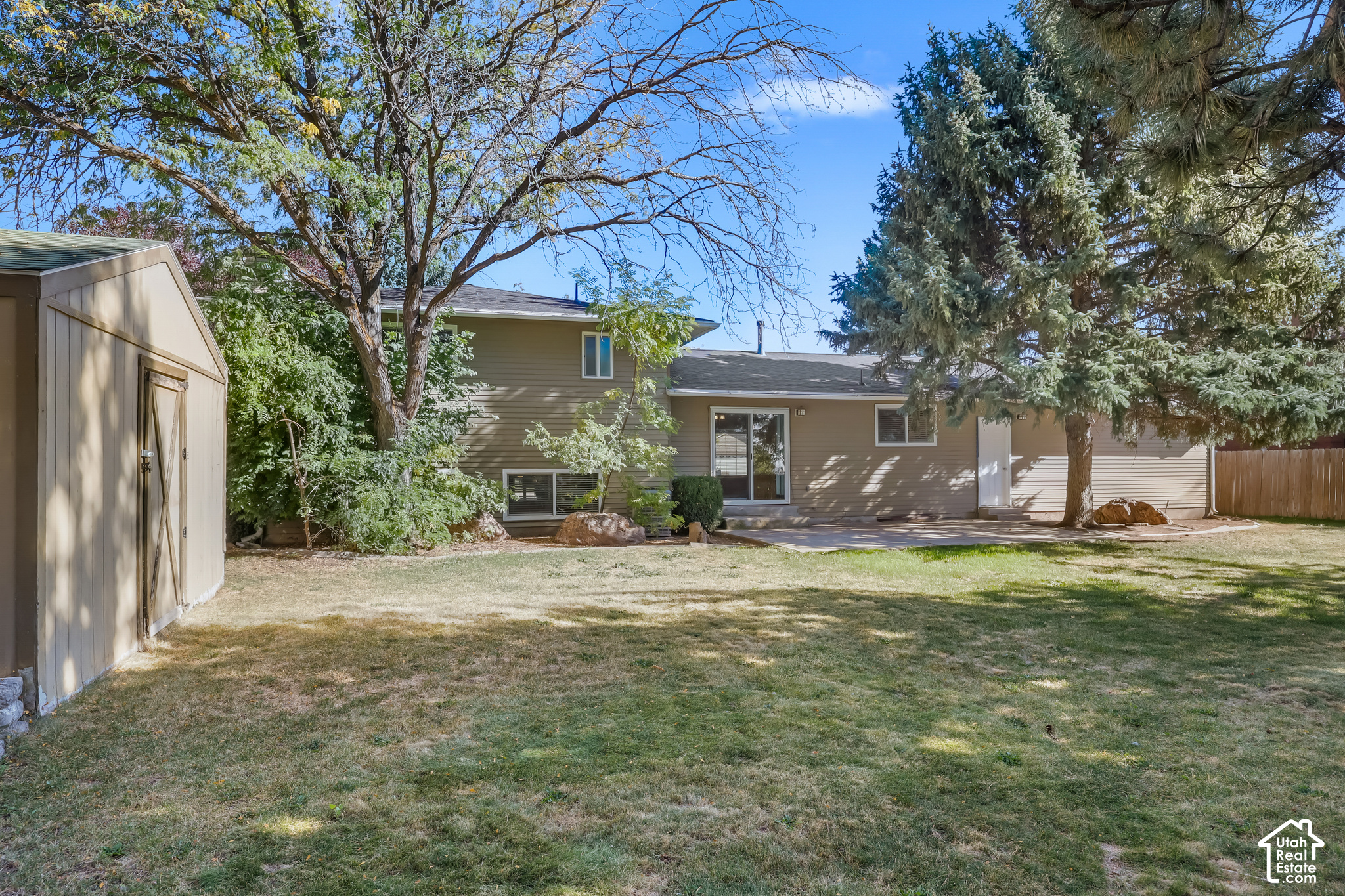 main property photo 36