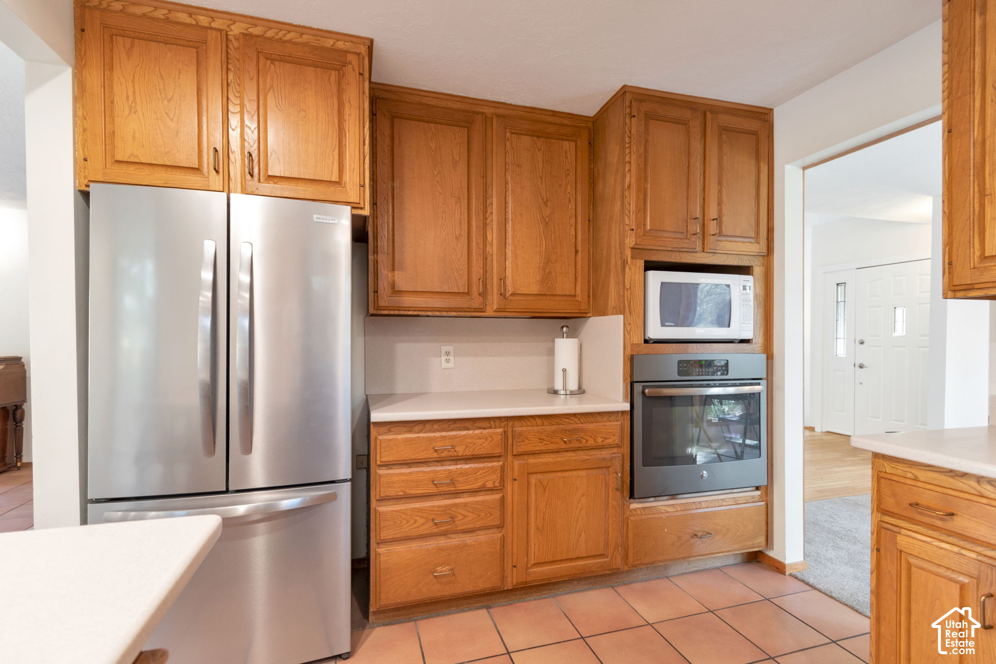 main property photo 10