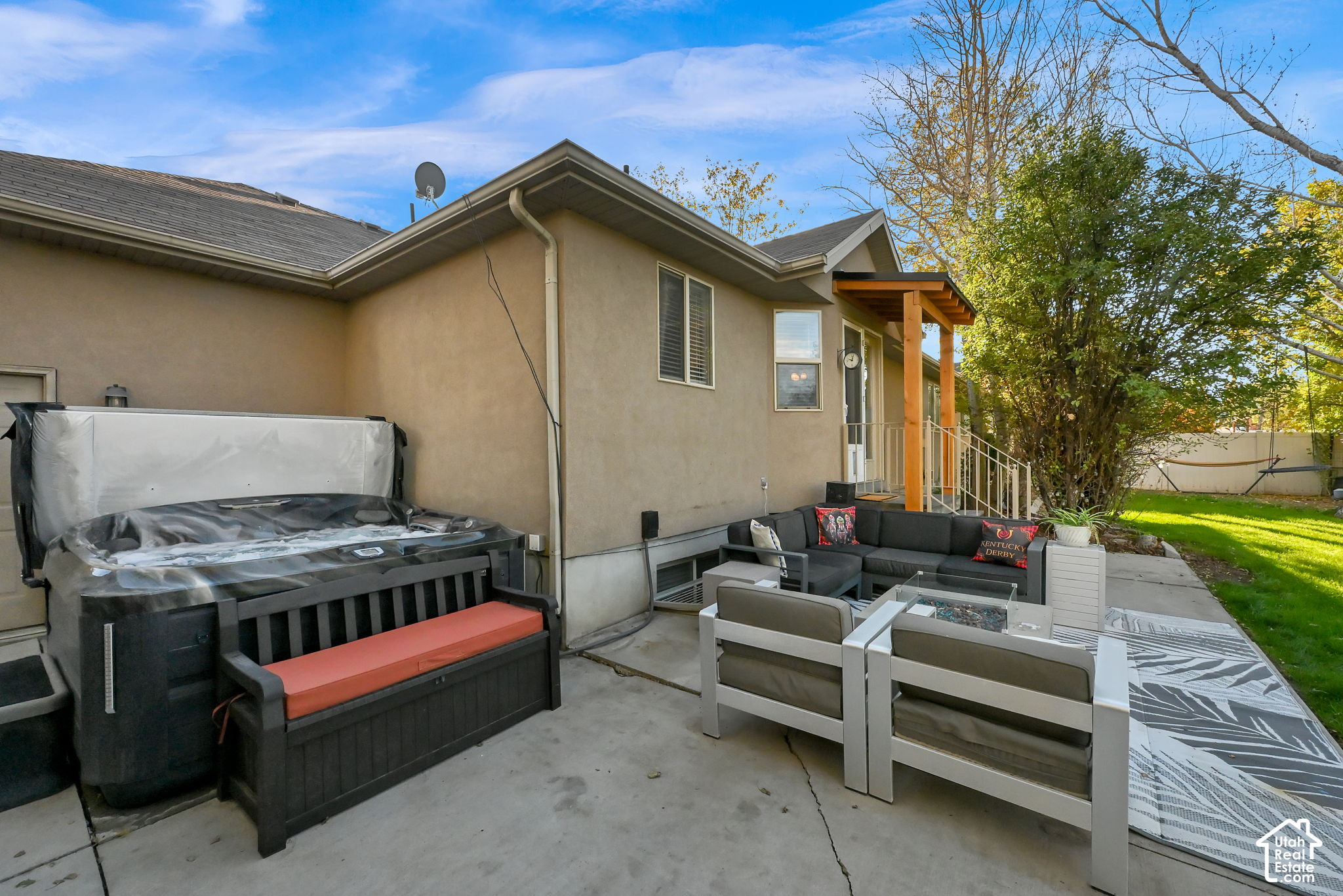 main property photo 5