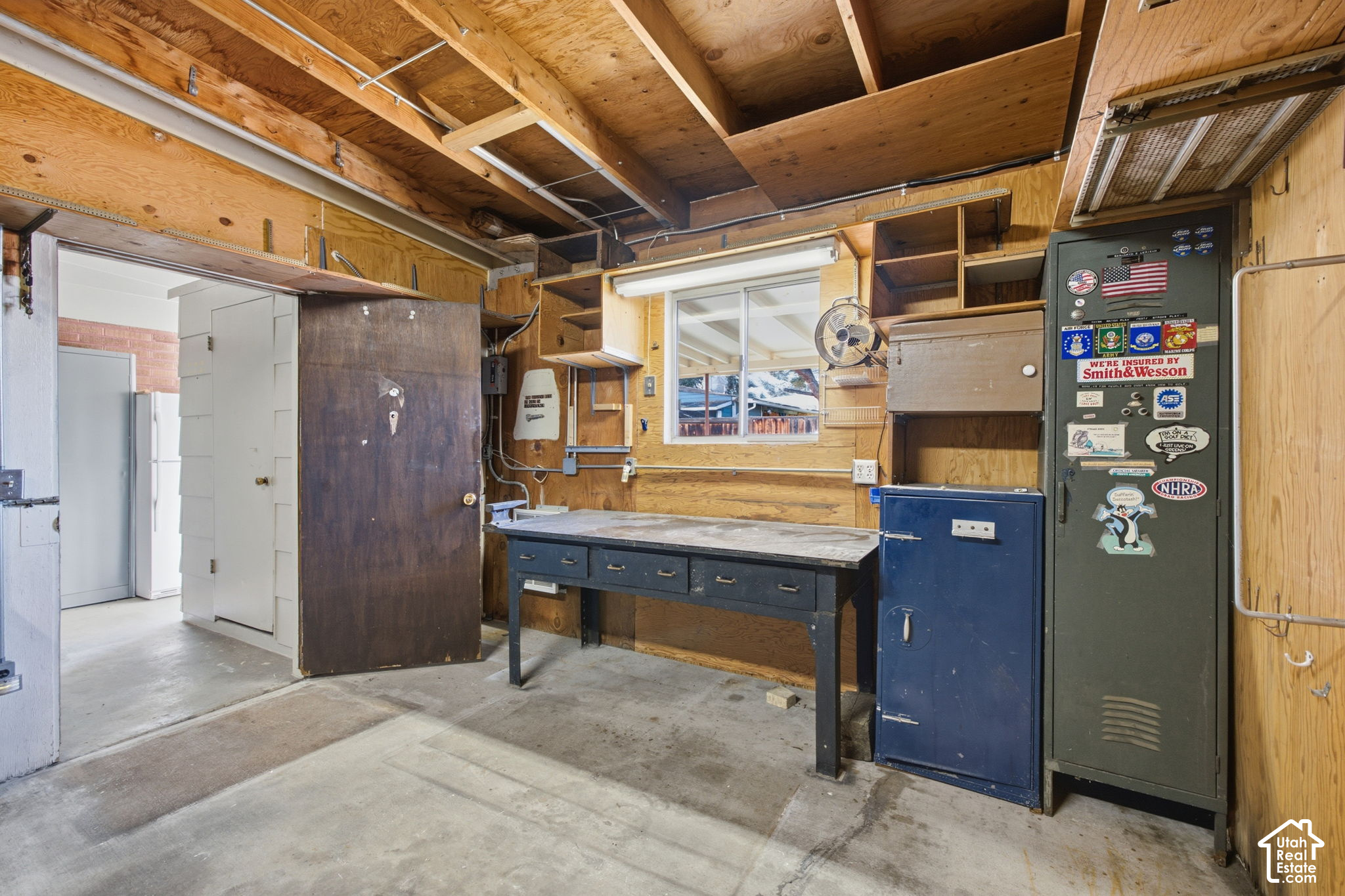 main property photo 31