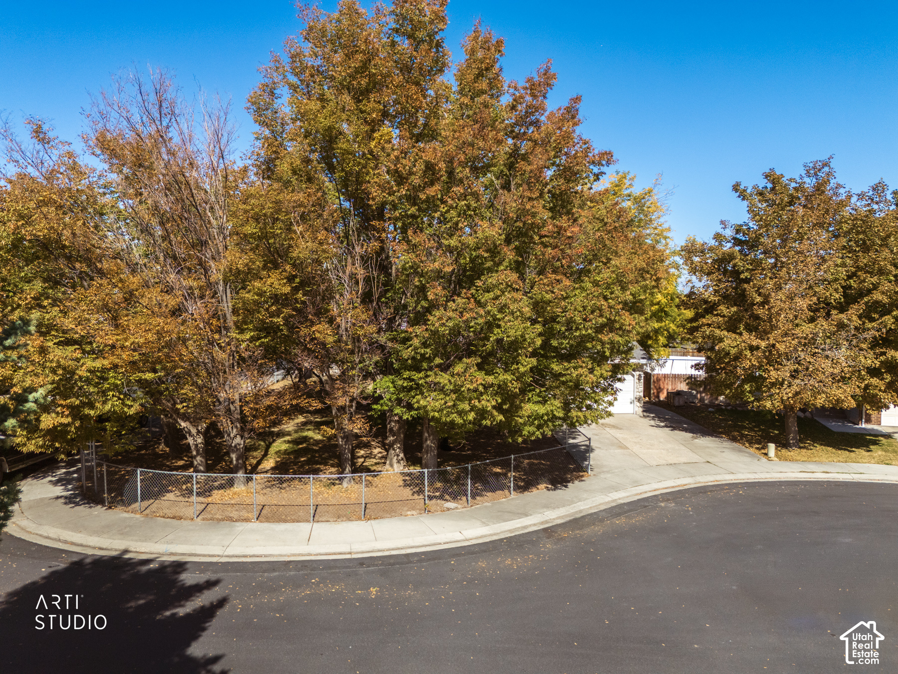 main property photo 31