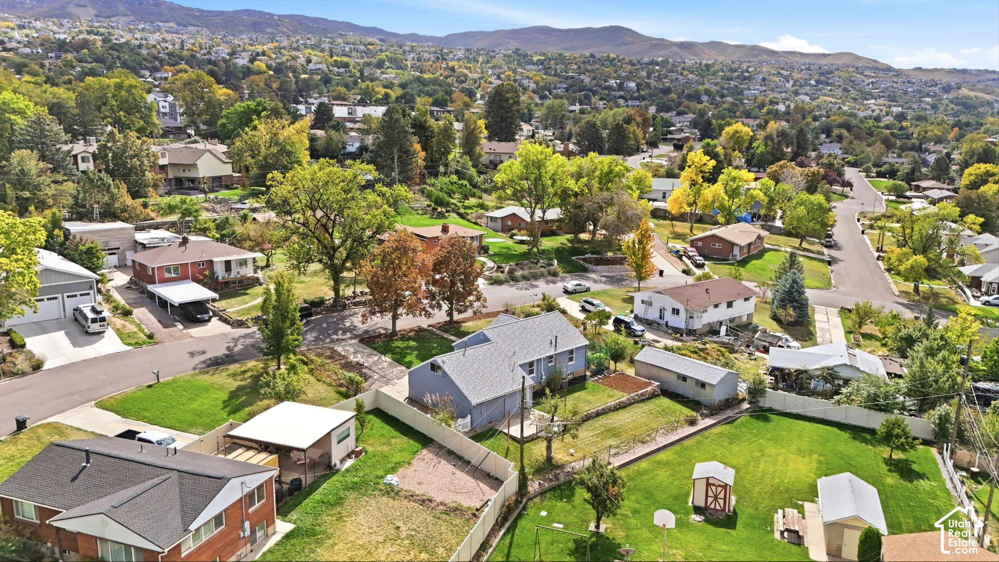 main property photo 29