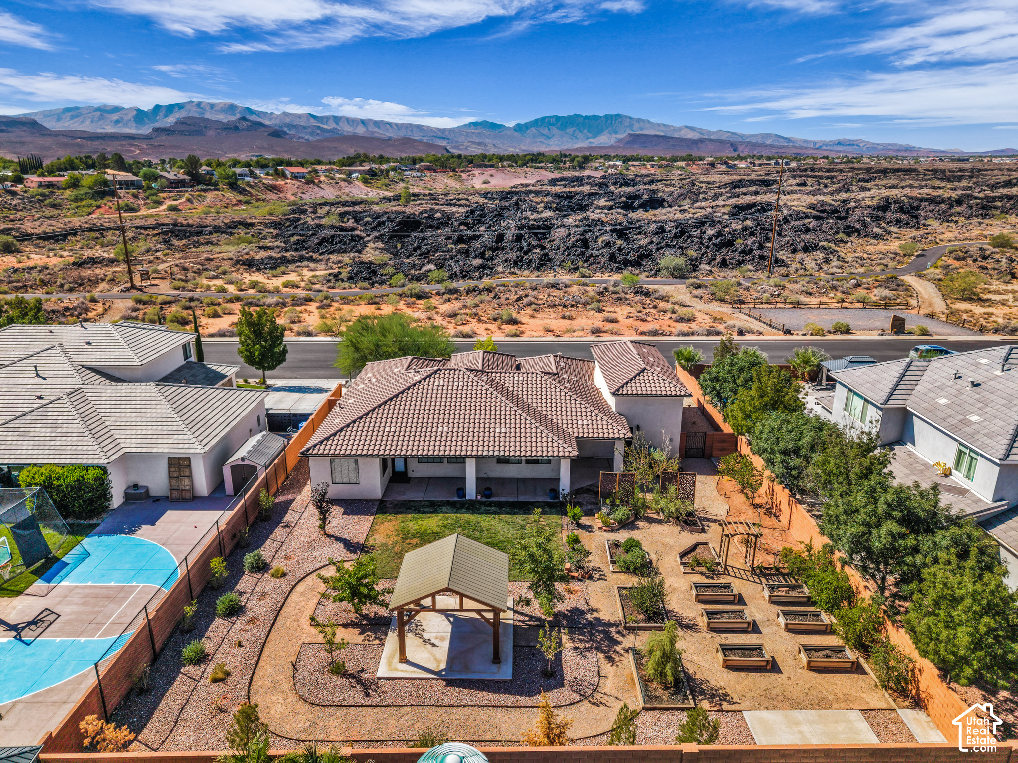 main property photo 33