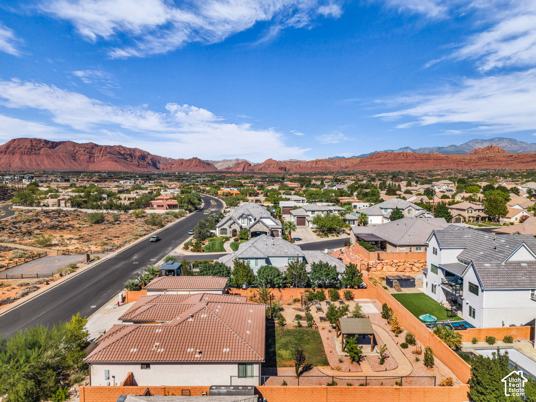 main property photo 36